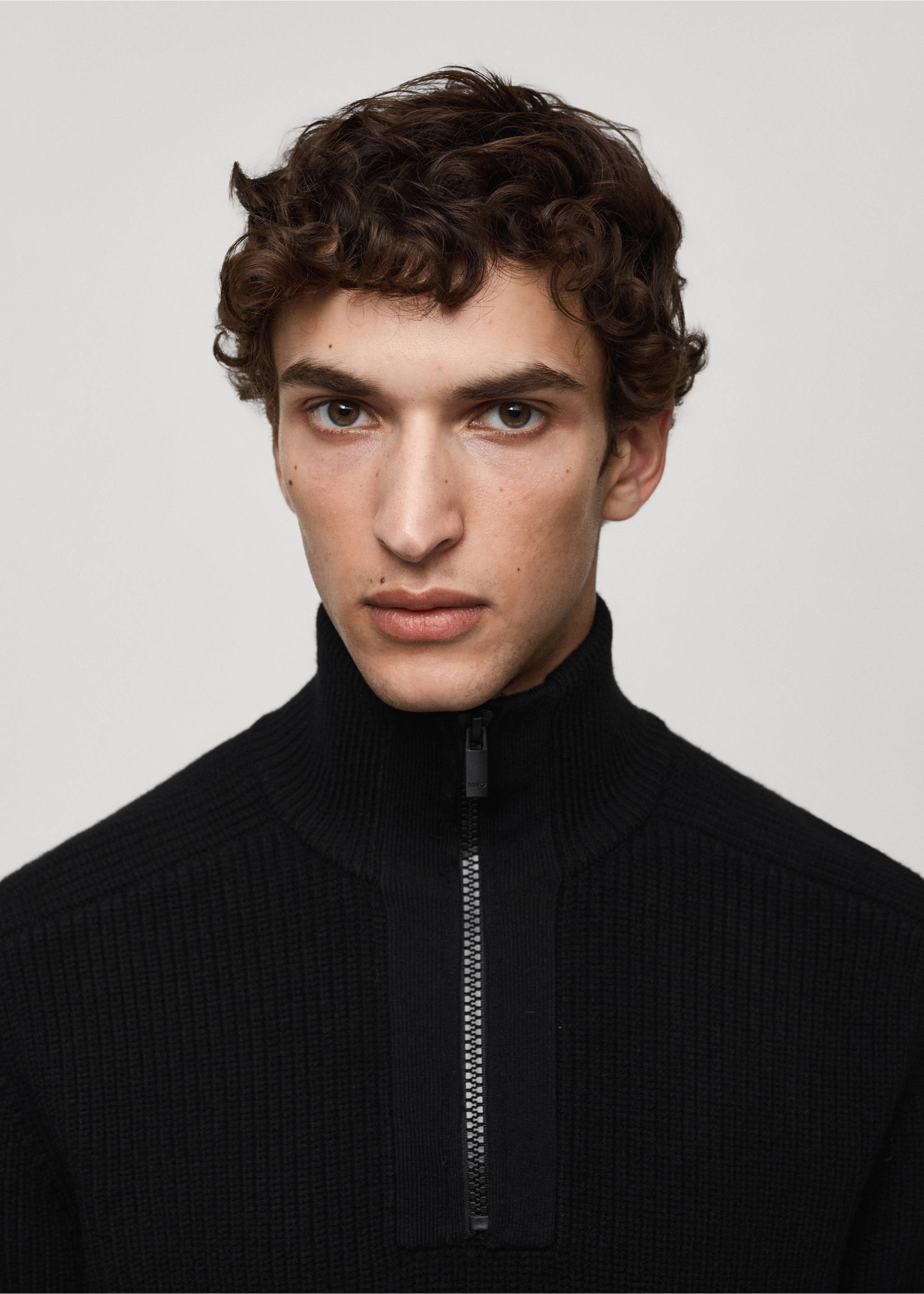 Coolmax® breathable wool-blend sweater with zip - Details of the article 1, Black. Ref: 77019242-00.