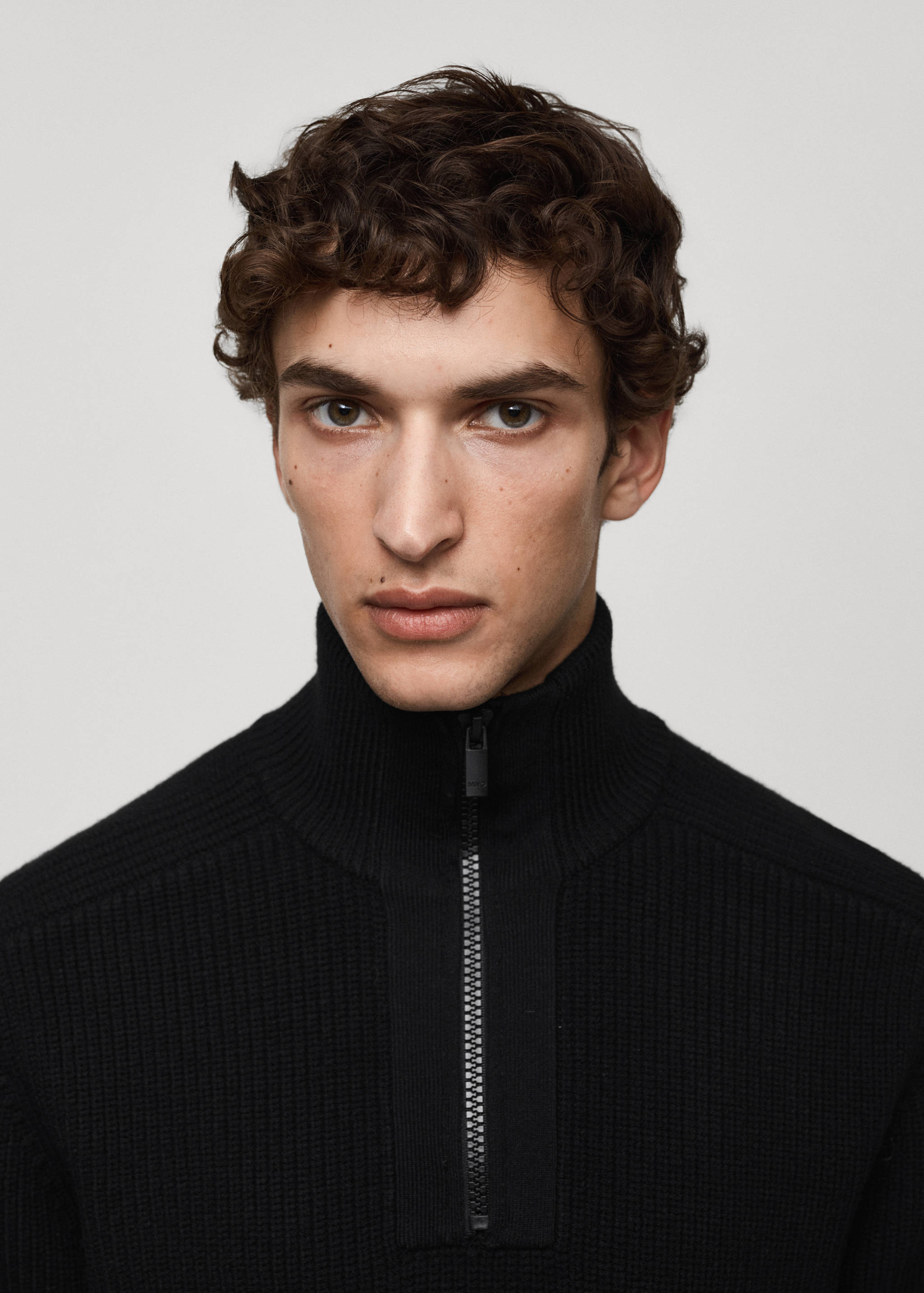 Coolmax® breathable wool-blend sweater with zip - Details of the article 1