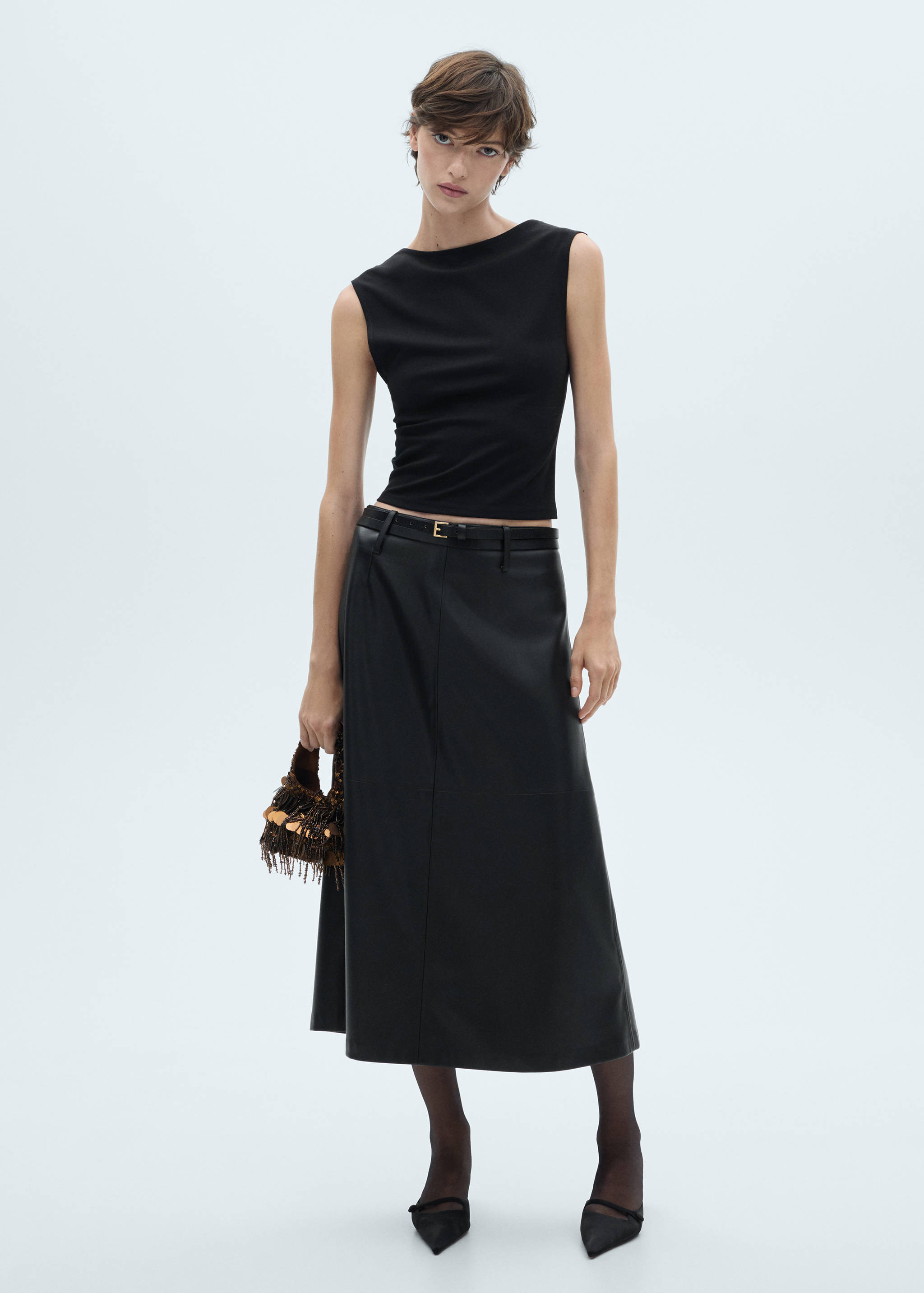 Top z odkrytymi plecami - Plan ogólny