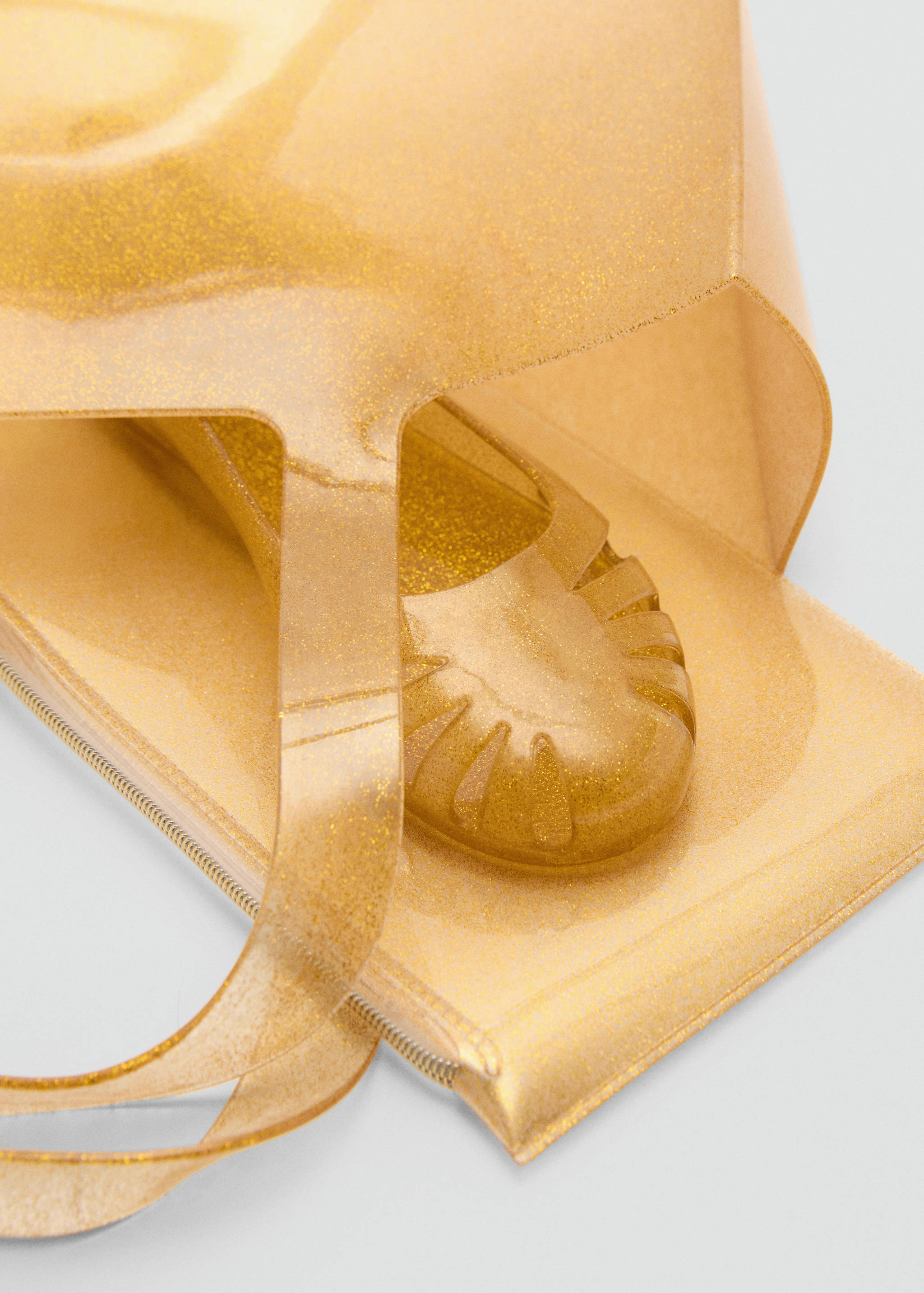 Semi-transparent shiny bag - Details of the article 3