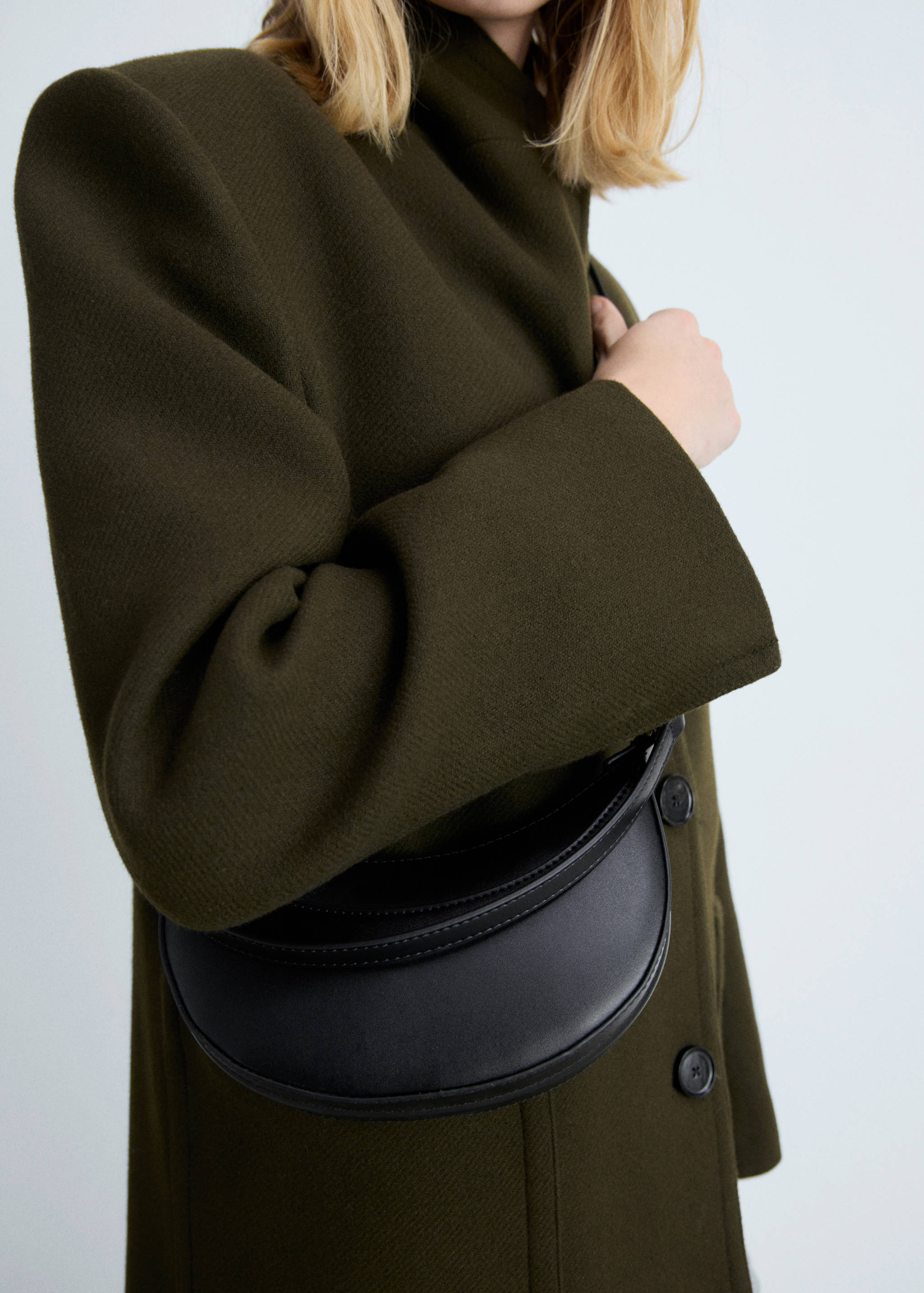 Oval shoulder bag - Details of the article 9