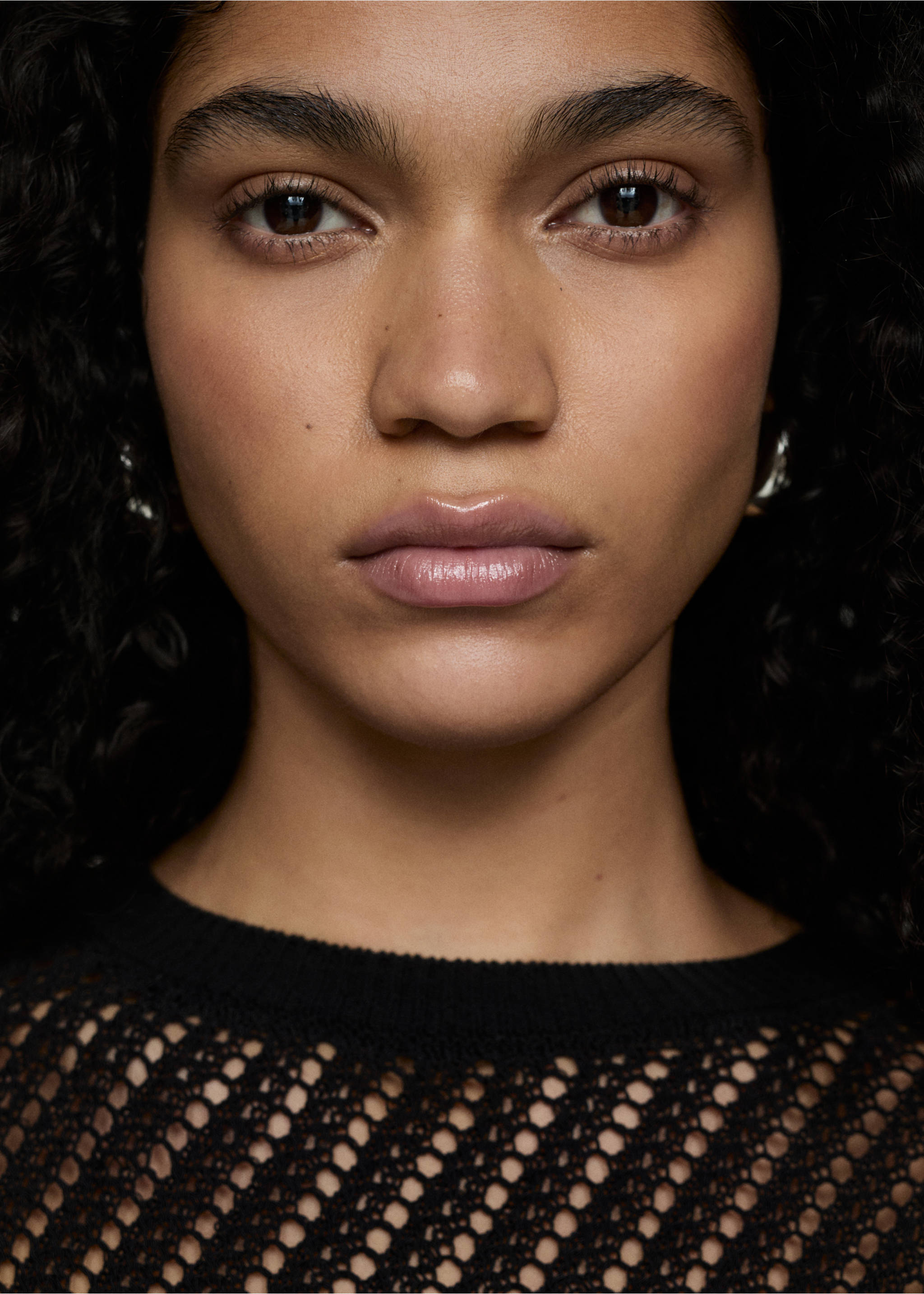 Short-sleeved crochet sweater - Details of the article 1, Black. Ref: 77020345-00.