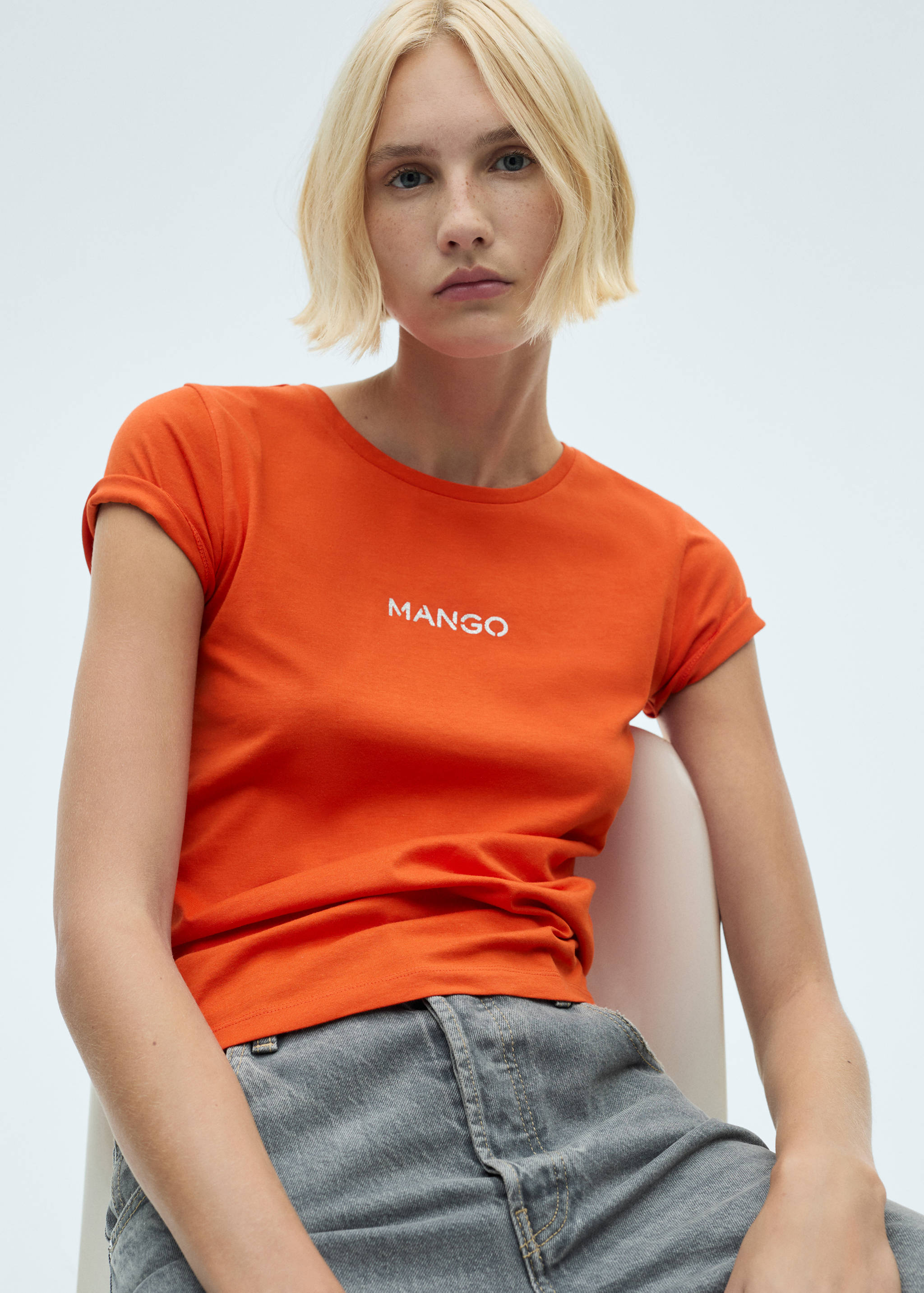 T-shirt logo en coton - Plan moyen