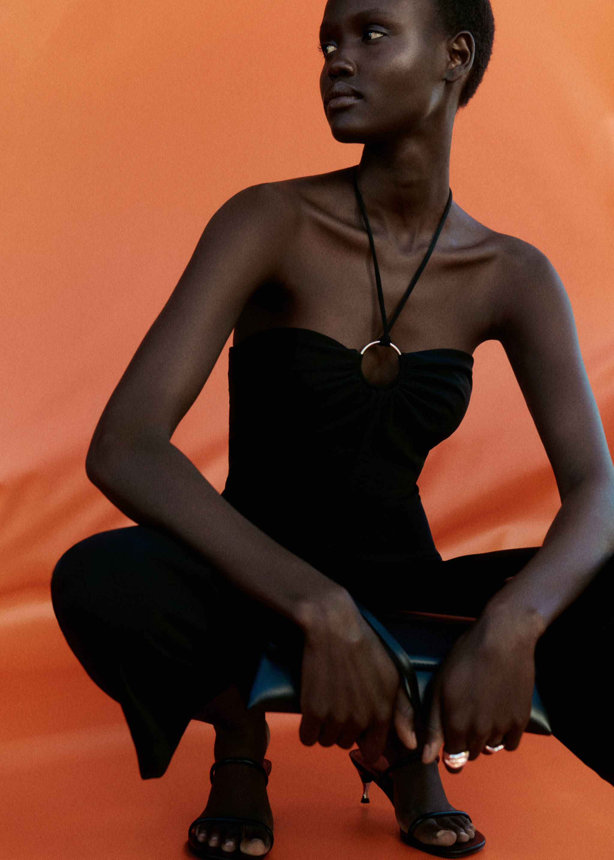 Halter-neck jumpsuit with ring - Details of the article 7