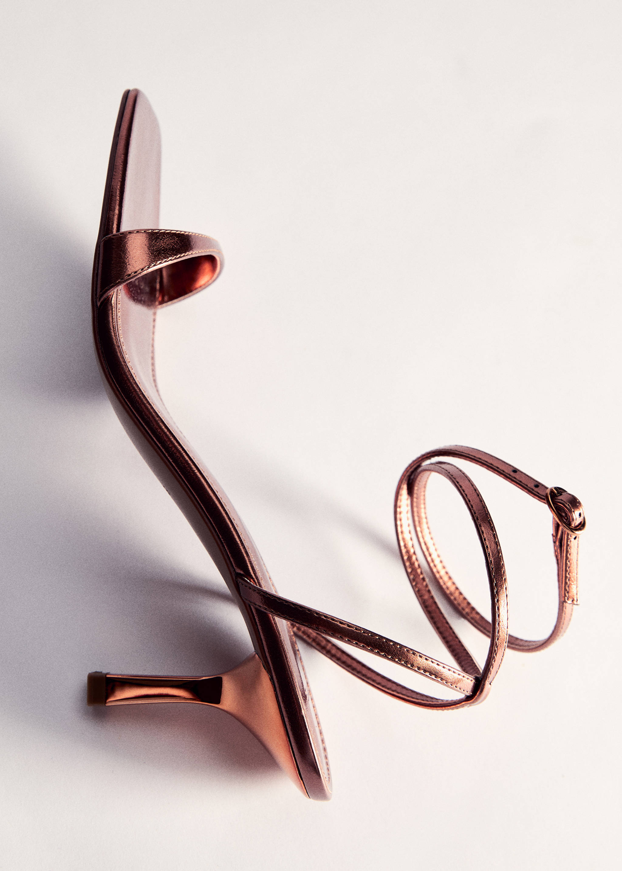 Strappy heeled sandals - Details of the article 5