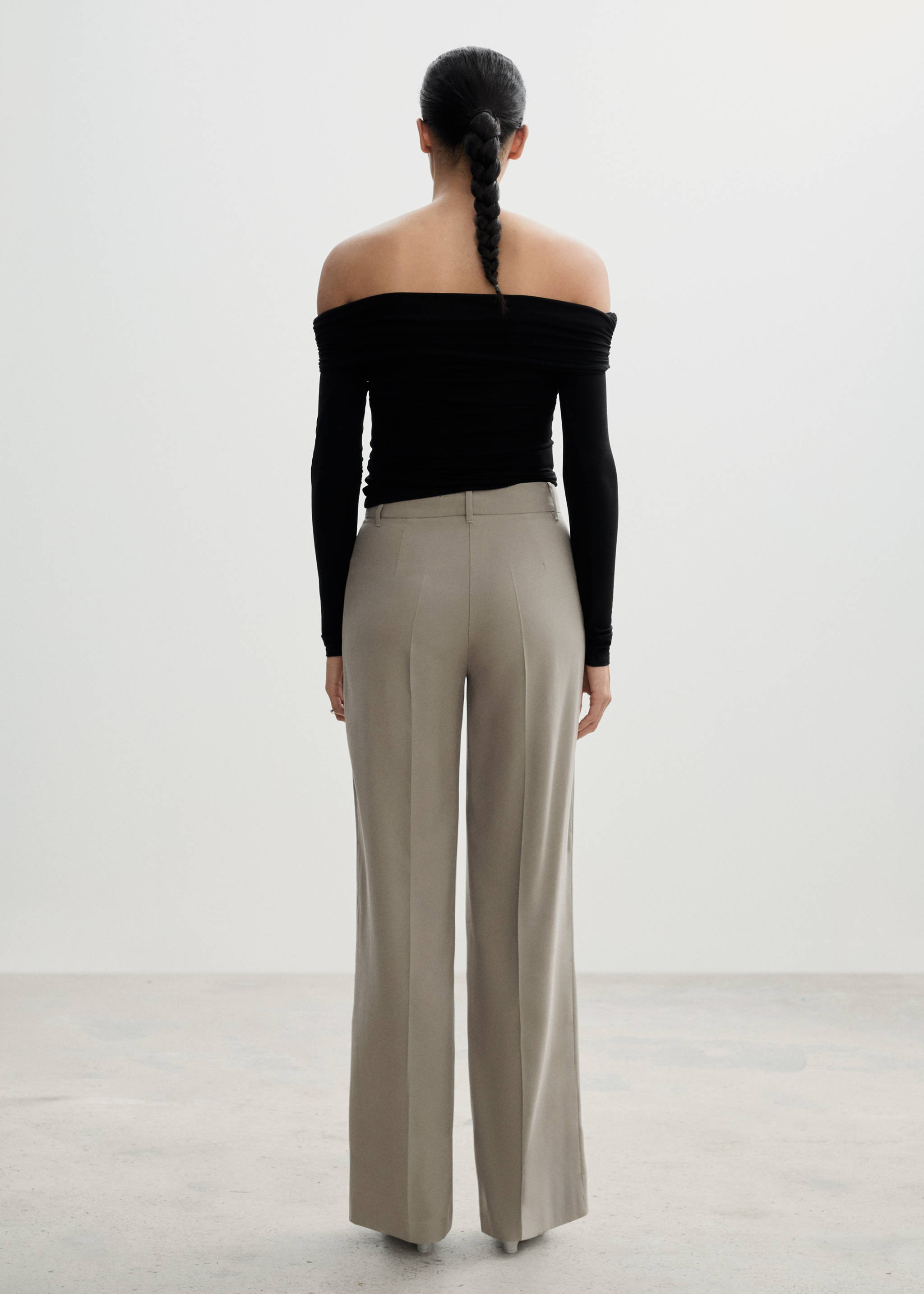 Wide leg pleated trousers - Reverse of the article