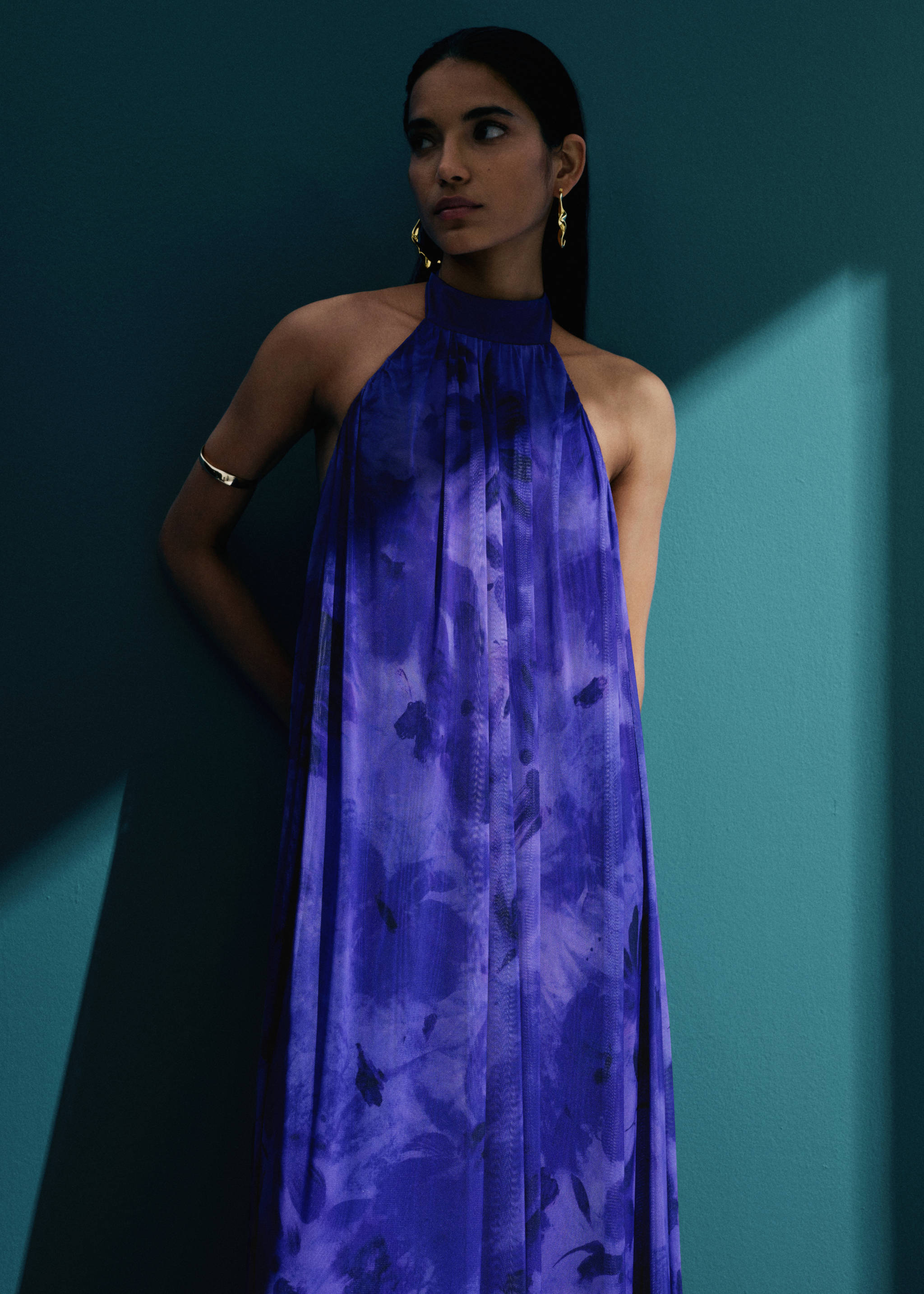 Printed halter-neck dress - Details of the article 6, Purple. Ref: 77020377-00.