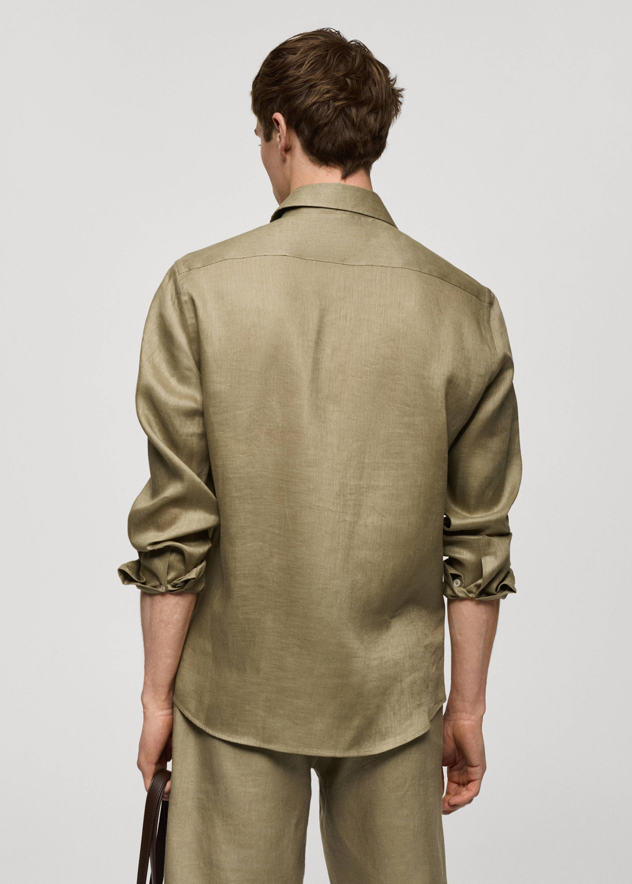 Regular-fit 100% linen shirt - Reverse of the article
