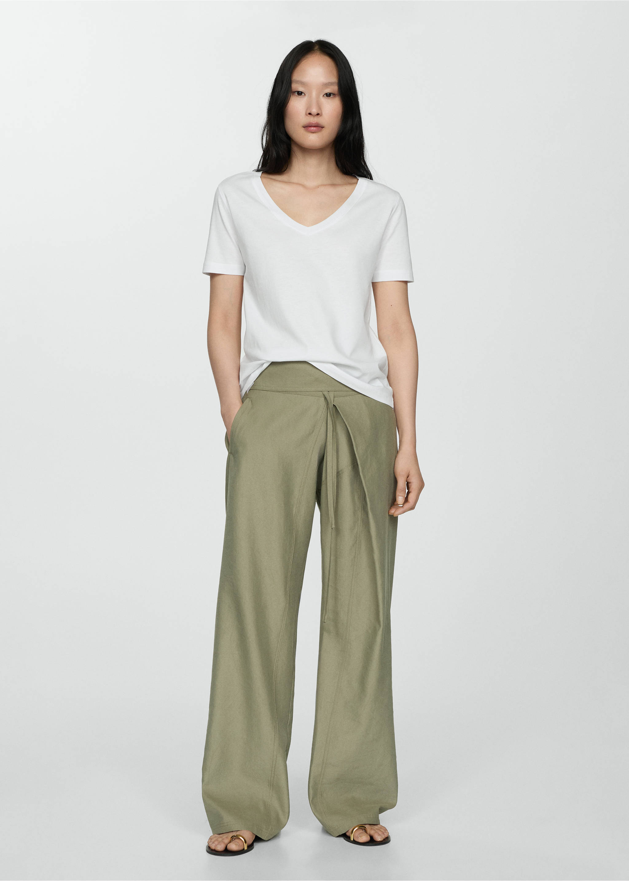 V-neck cotton T-shirt - General plane, White. Ref: 77020582-00.