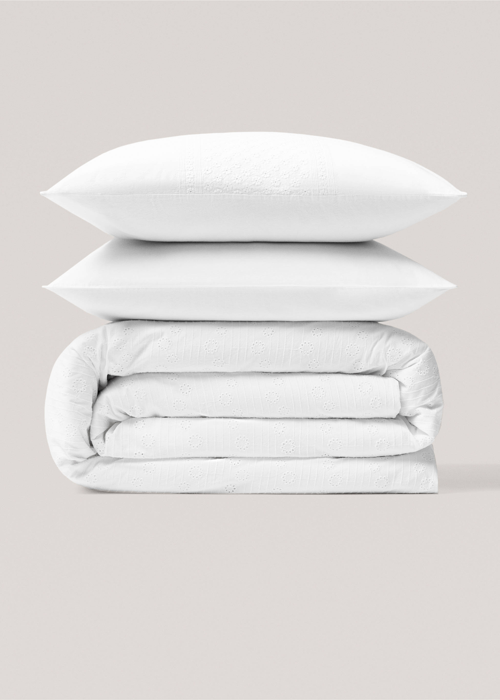 Floral embroidered cotton duvet cover for single bed - Article without model, White. Ref: 77020585-00.