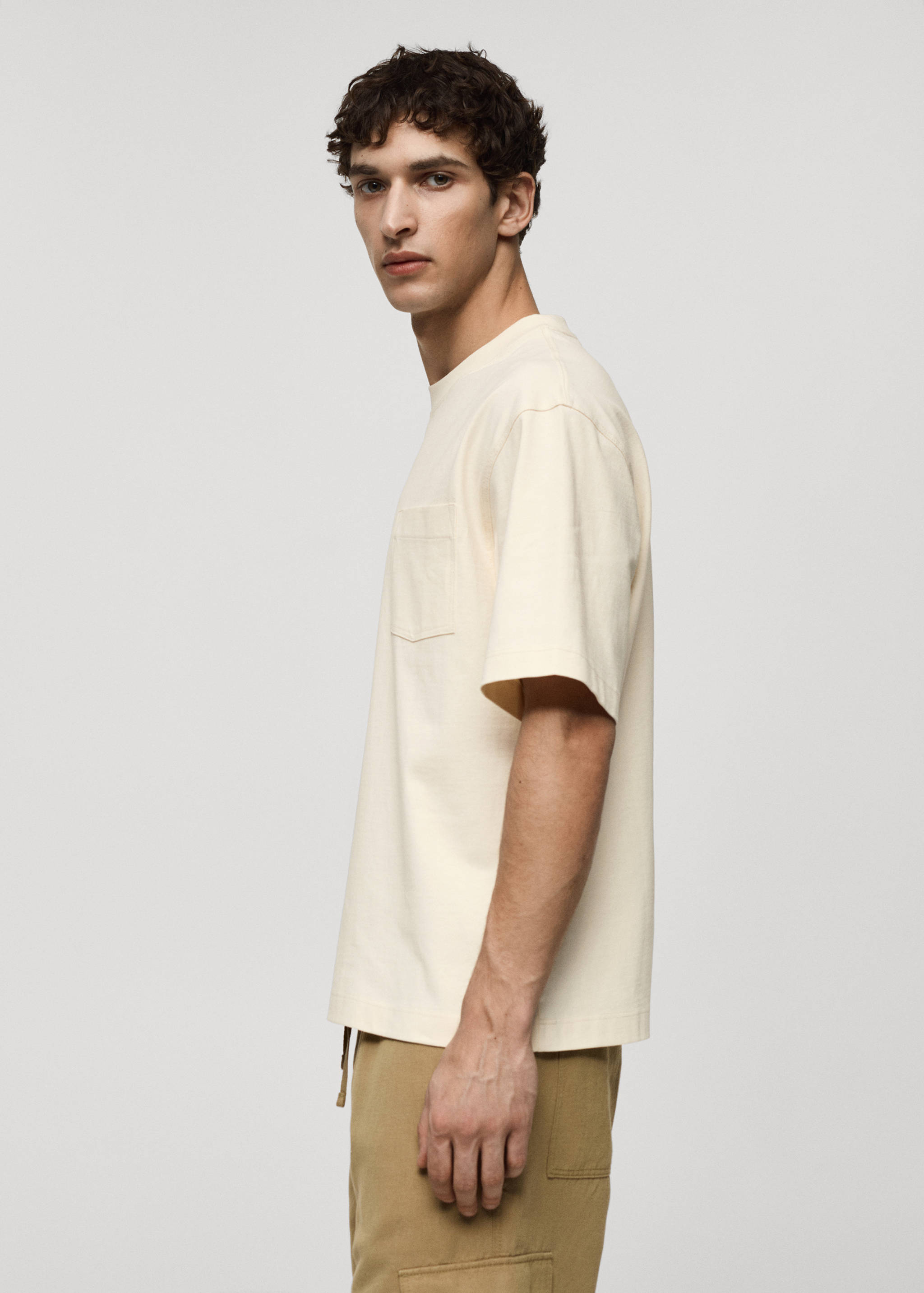 100% cotton t-shirt with pocket - Details of the article 2