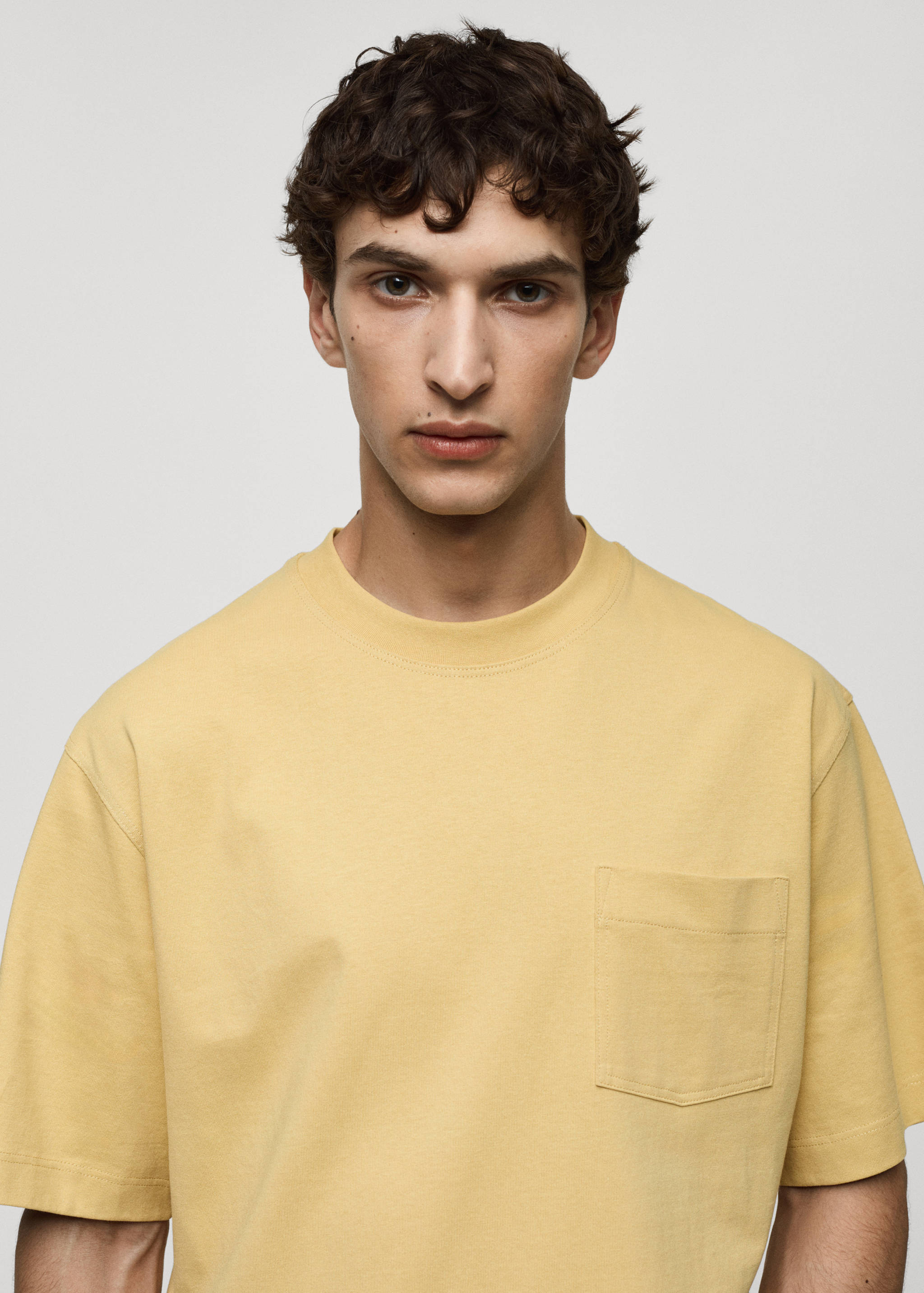T-Shirt aus 100 % Baumwolle mit Tasche - Detail des Artikels 1