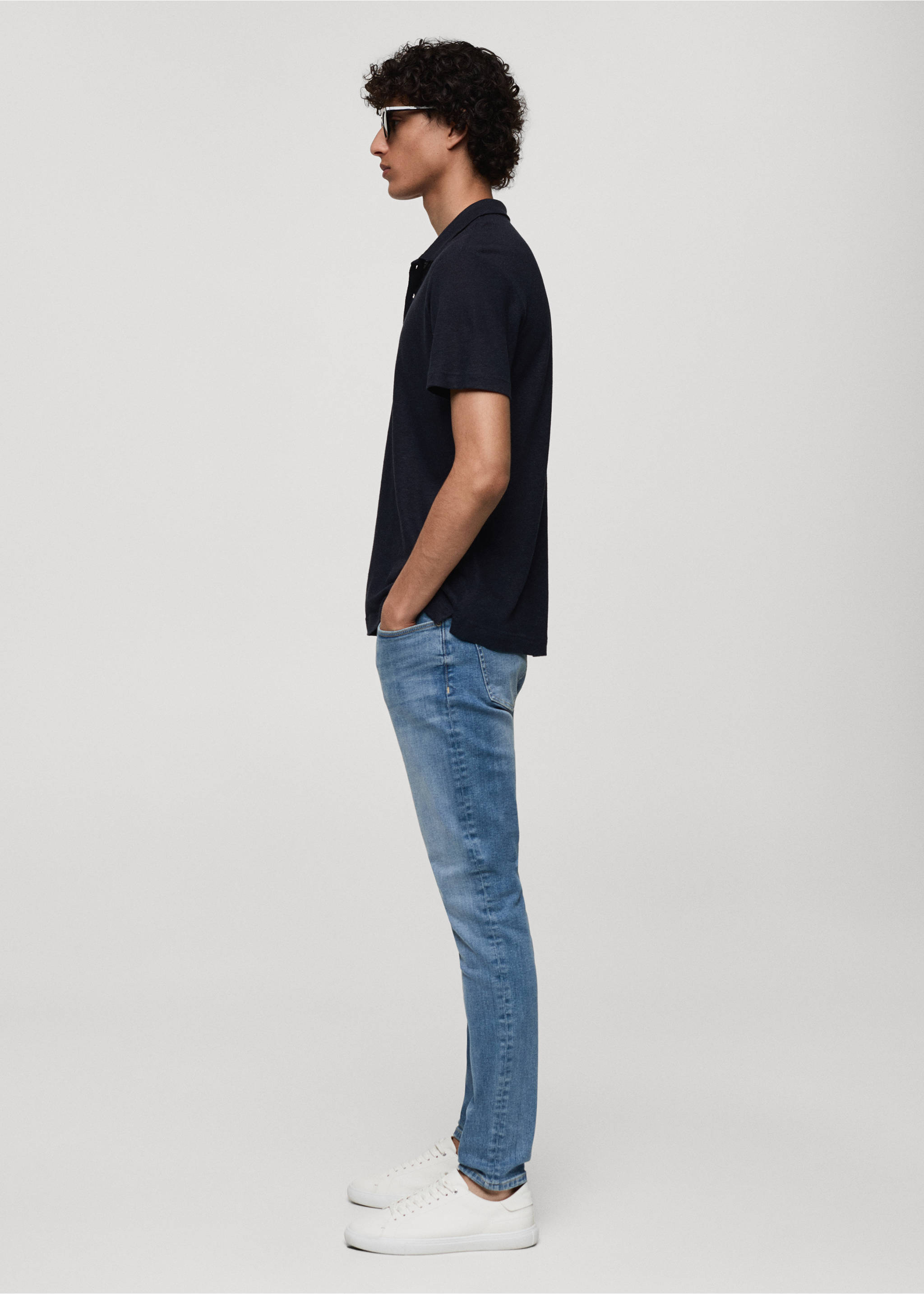 Jude skinny-fit jeans - Details of the article 2, Medium Blue. Ref: 77020618-00.