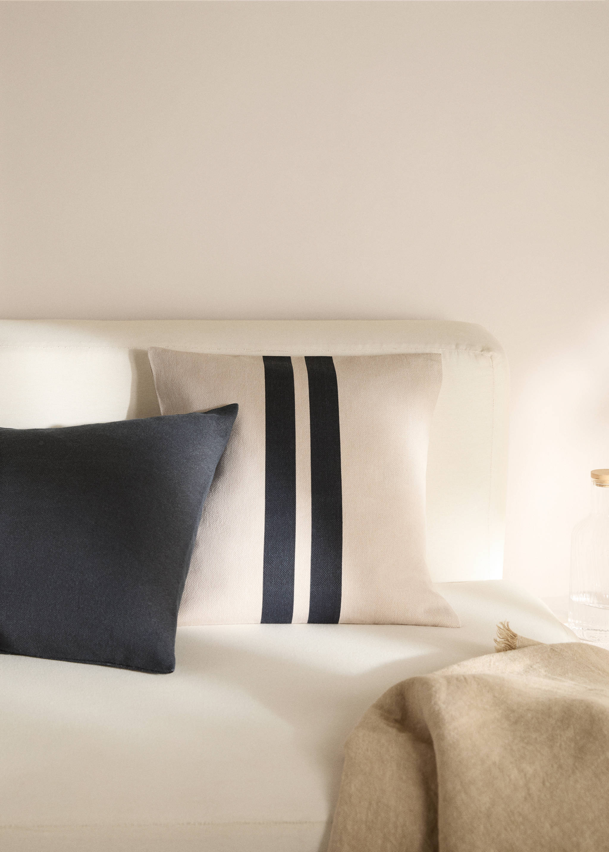 Double-stripe cotton cushion cover 45x45cm - General plane