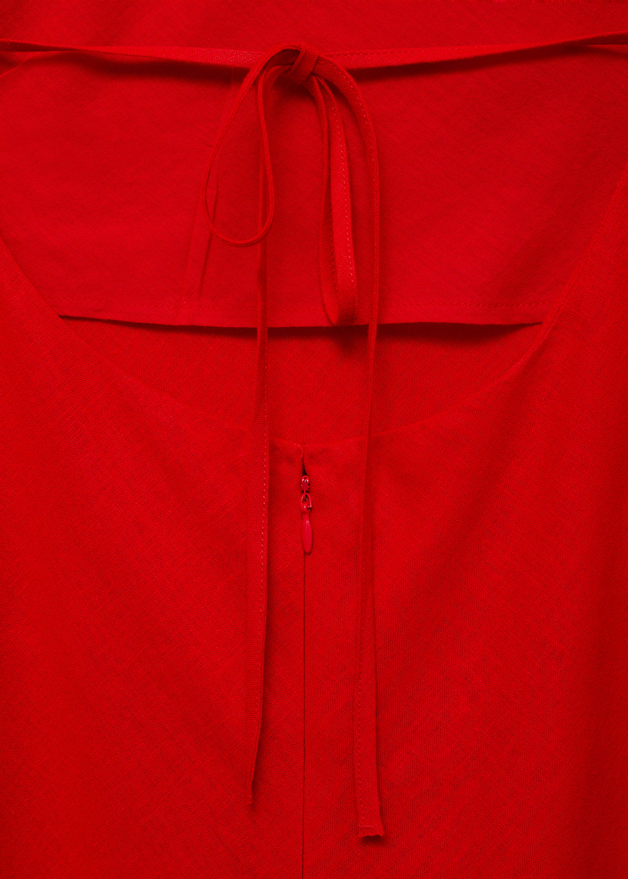 Vestido de linho com gola halter - Pormenor do artigo 0