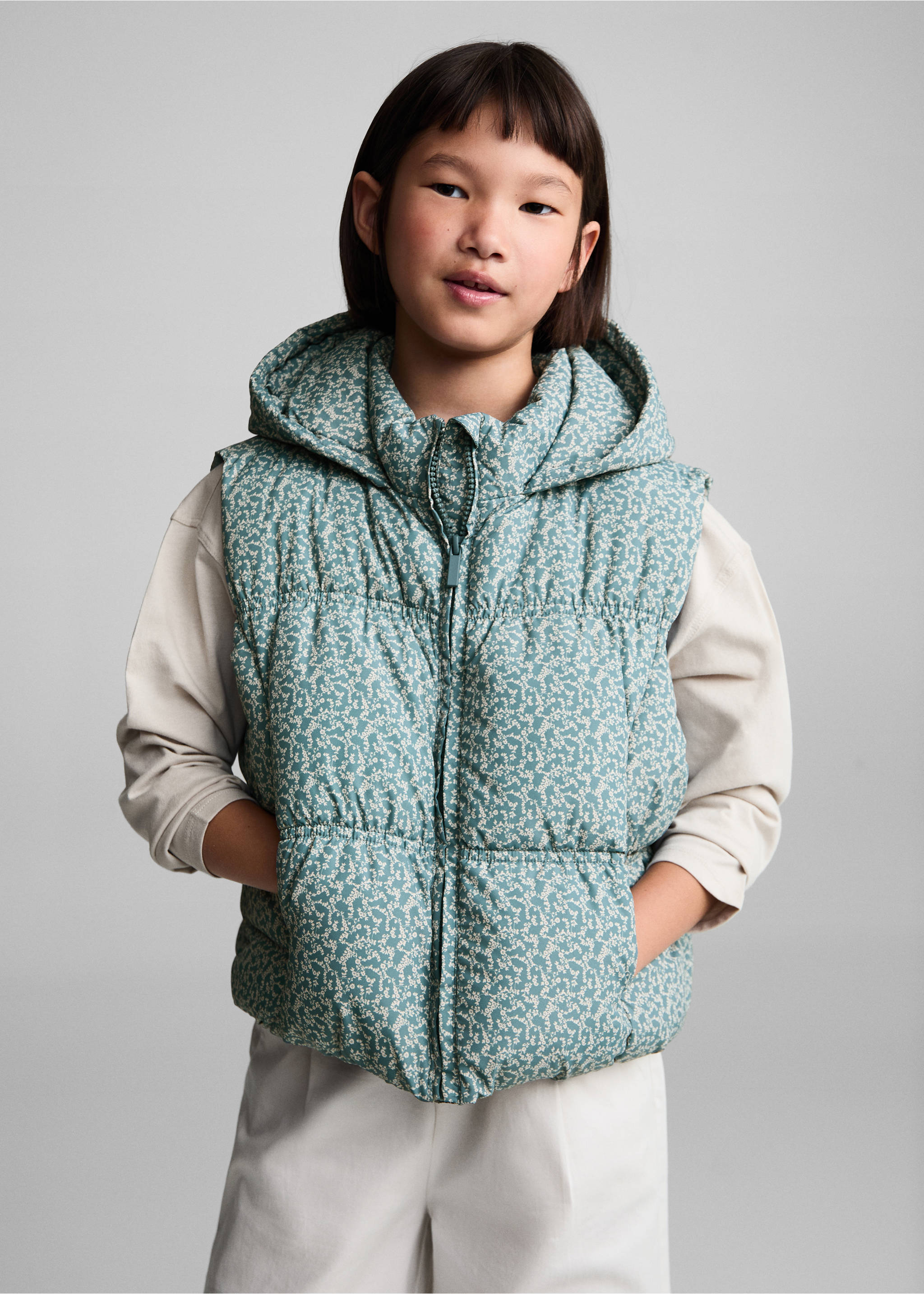 Printed quilted gilet - Medium plane, Pastel Green. Ref: 77023270-00.