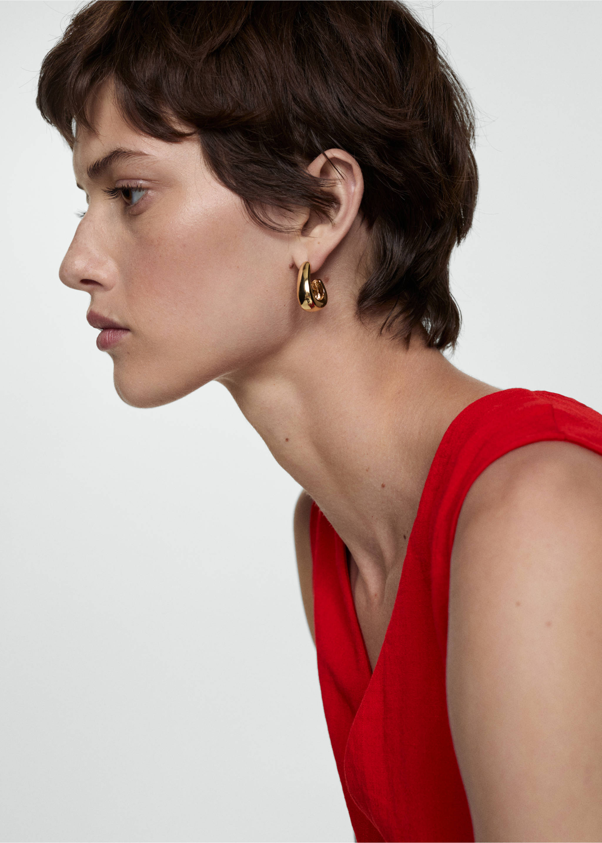 Dress with pockets and belt - Details of the article 1, Red. Ref: 77023272-00.