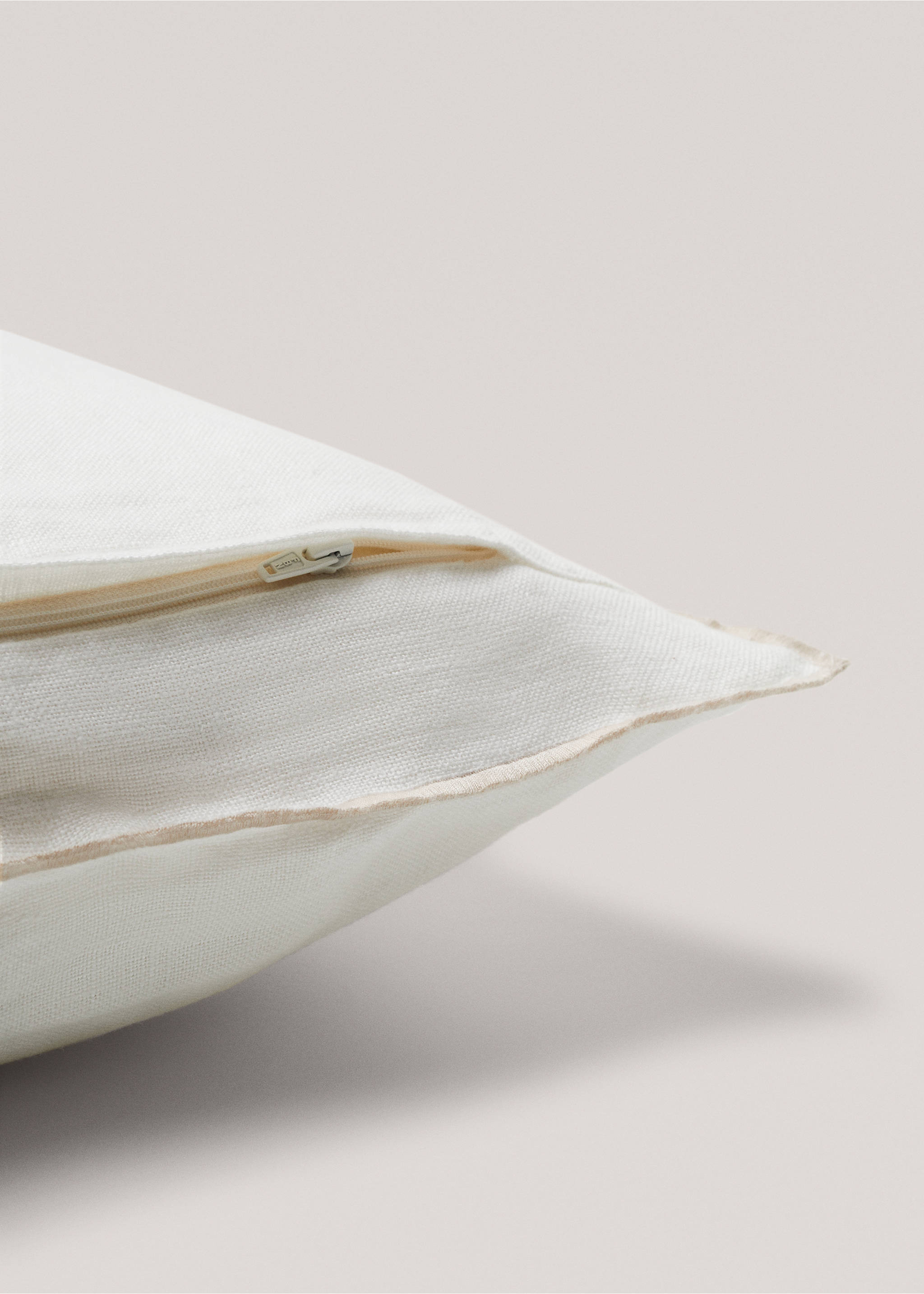100% linen two-tone cushion cover 45x45cm - Details of the article 4, White. Ref: 77023280-00.