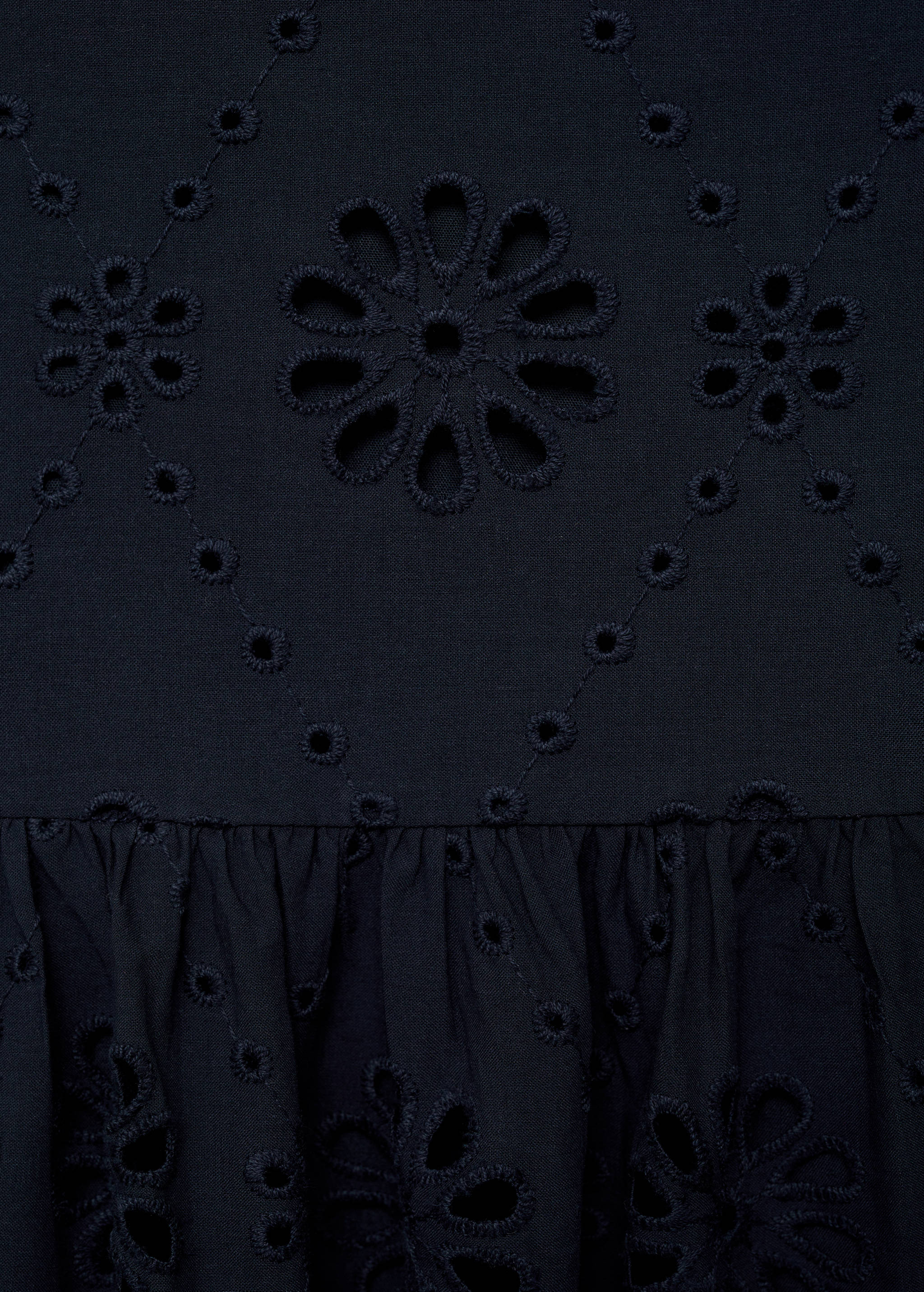 Faldilla cotó brodat suís - Detall de l'article 8