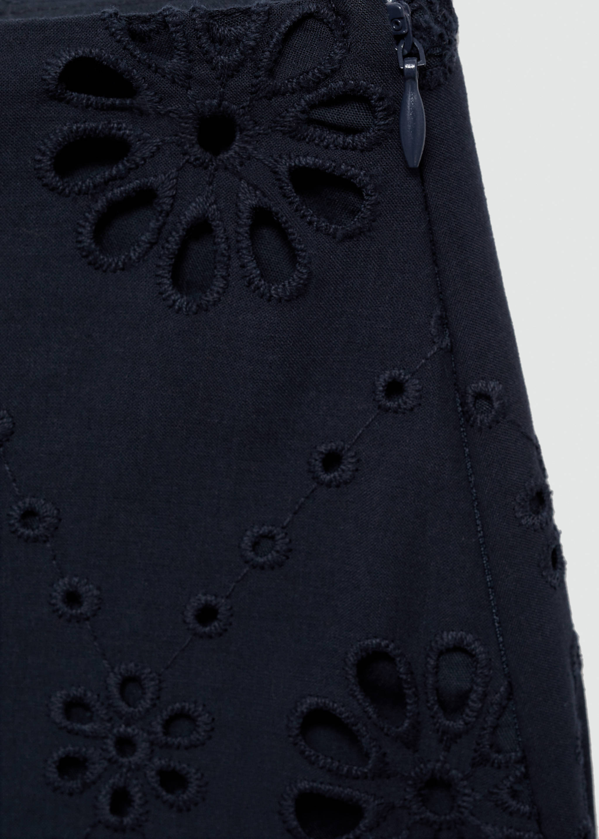 Faldilla cotó brodat suís - Detall de l'article 0