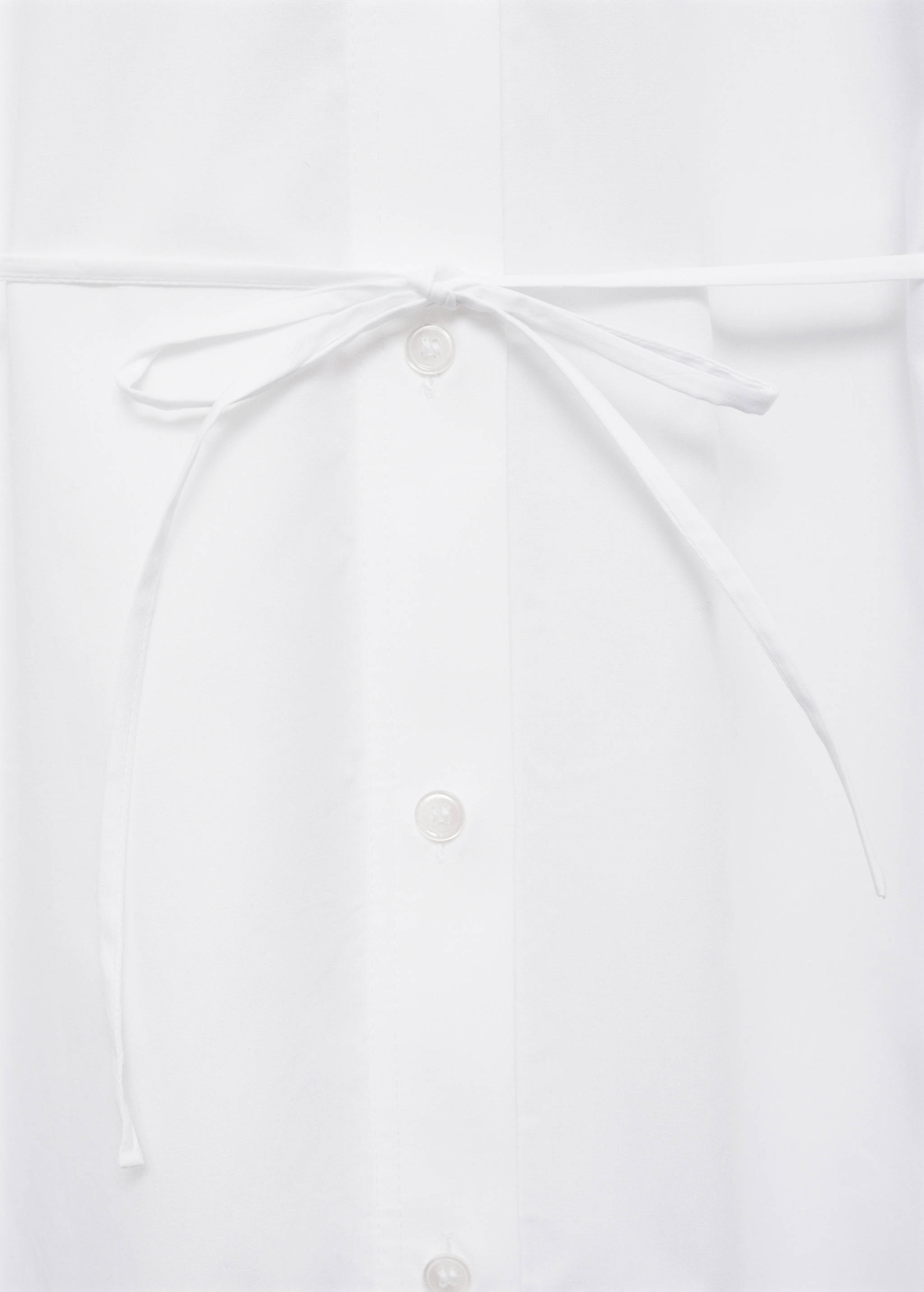 Langes Hemd mit Schleife - Detail des Artikels 0