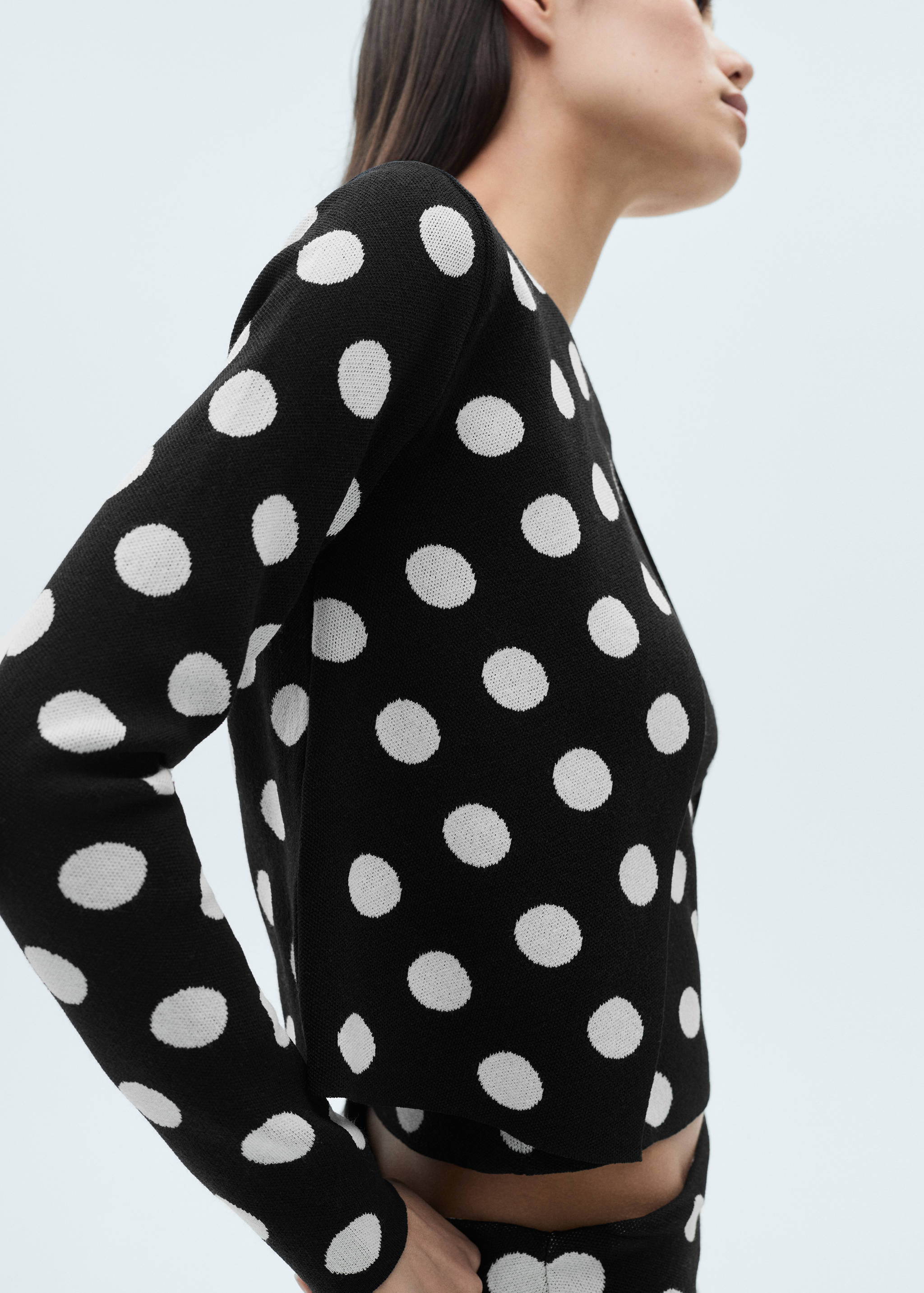 Strick-Cardigan mit Polka Dots - Mittlere Ansicht