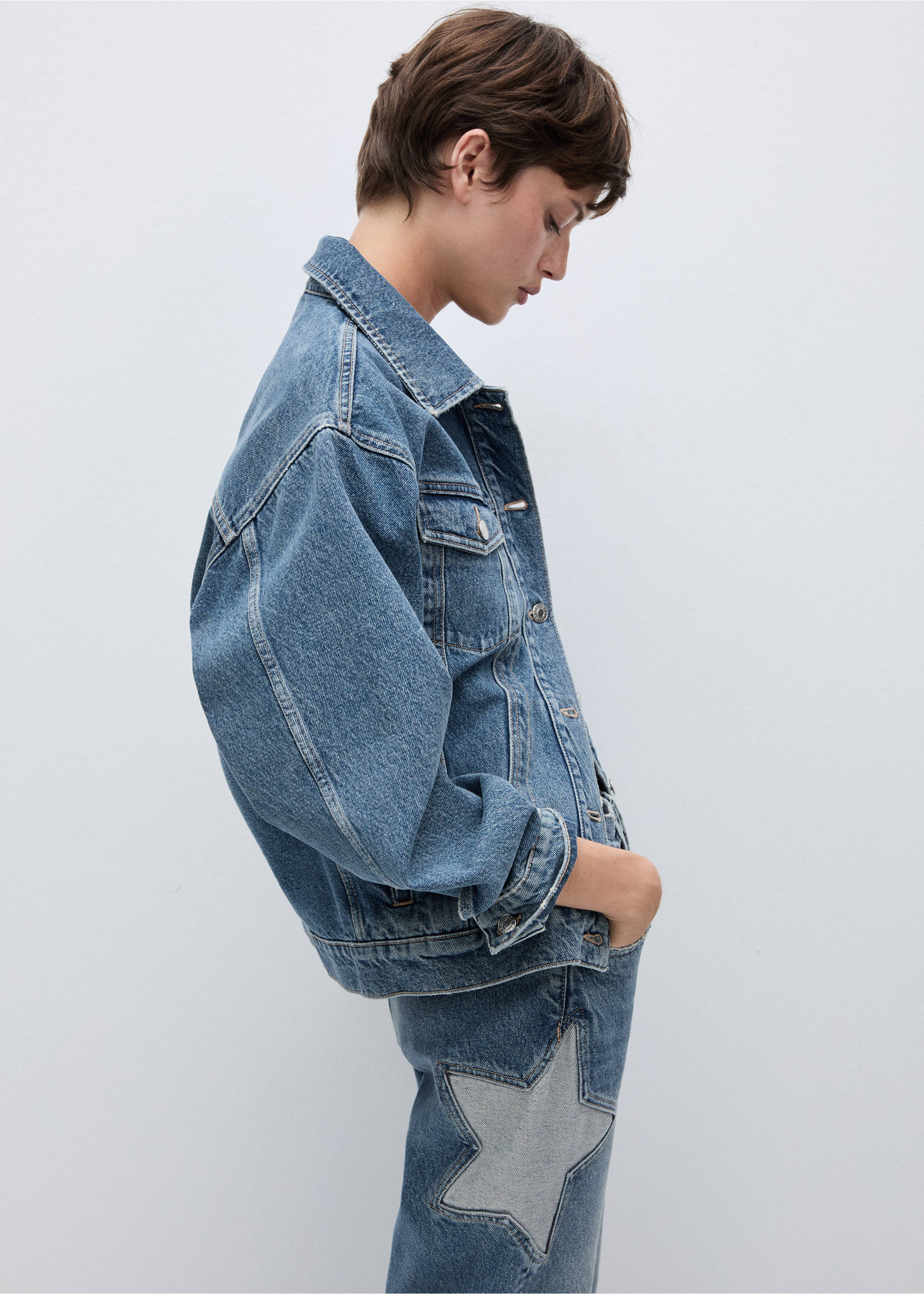 Straight-fit jeans with stars - Details of the article 2, Medium Blue. Ref: 77024067-00.