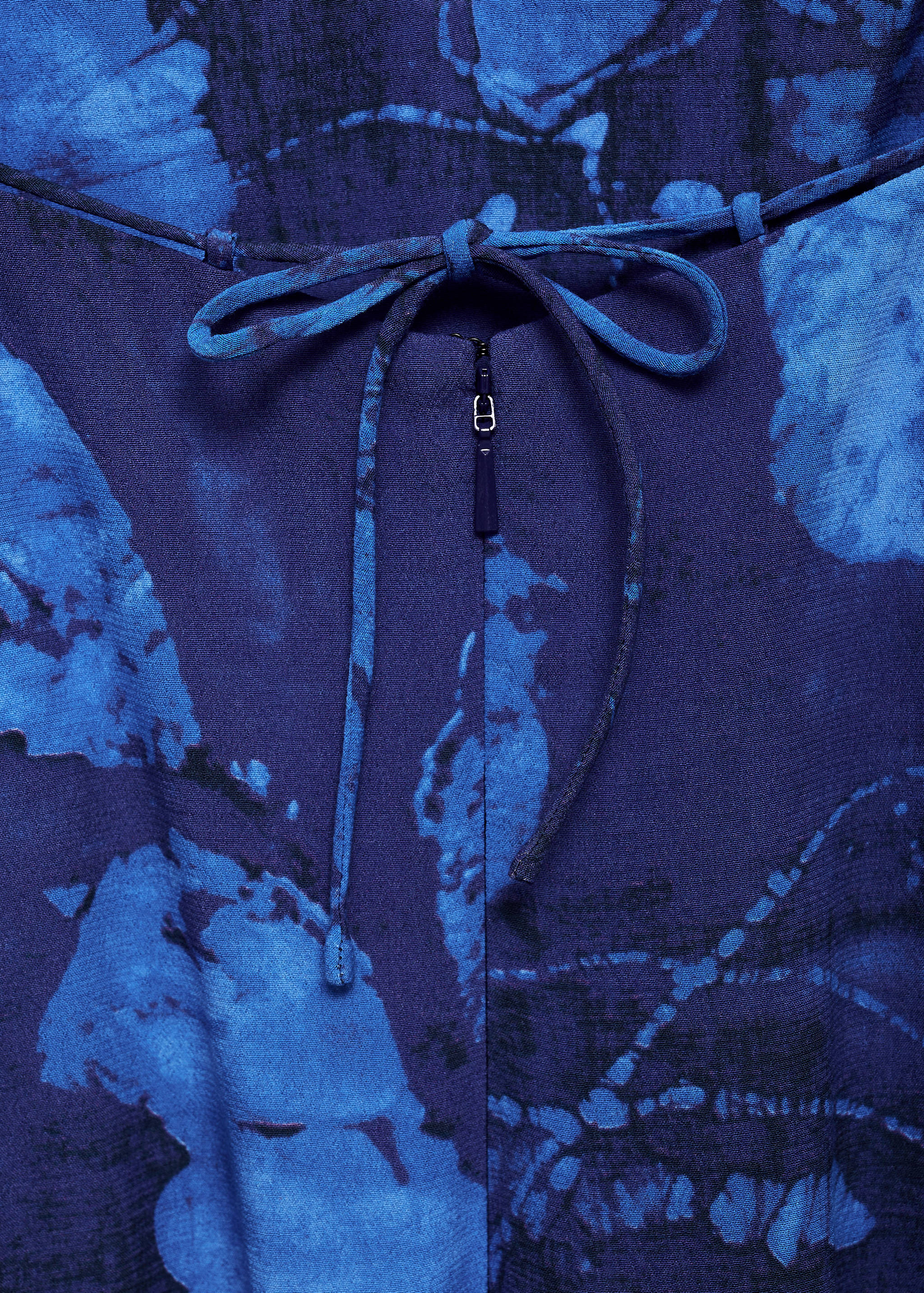 Printed strap dress - Details of the article 0