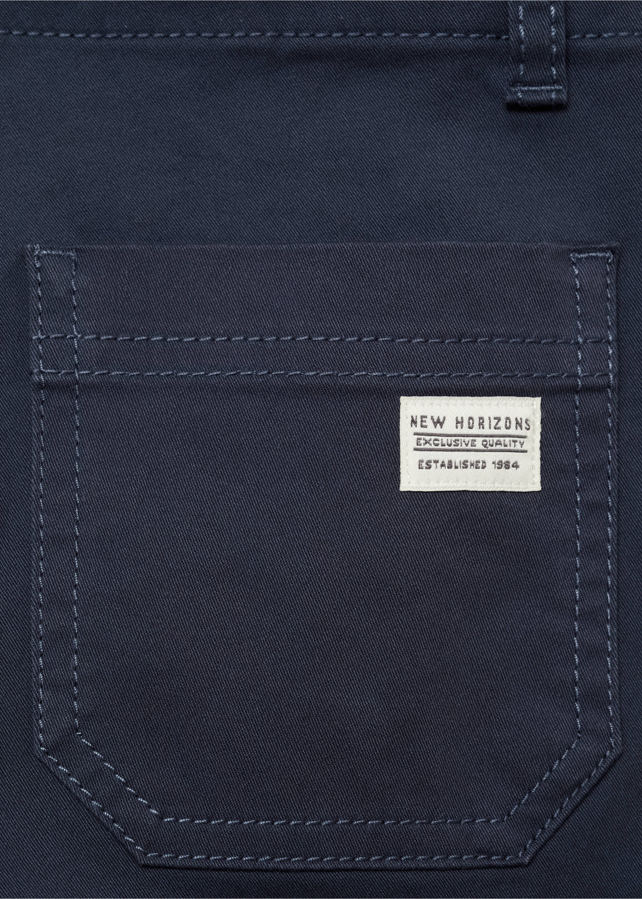 Straight-fit cargo trousers - Details of the article 8, Dark Navy. Ref: 77024435-00.