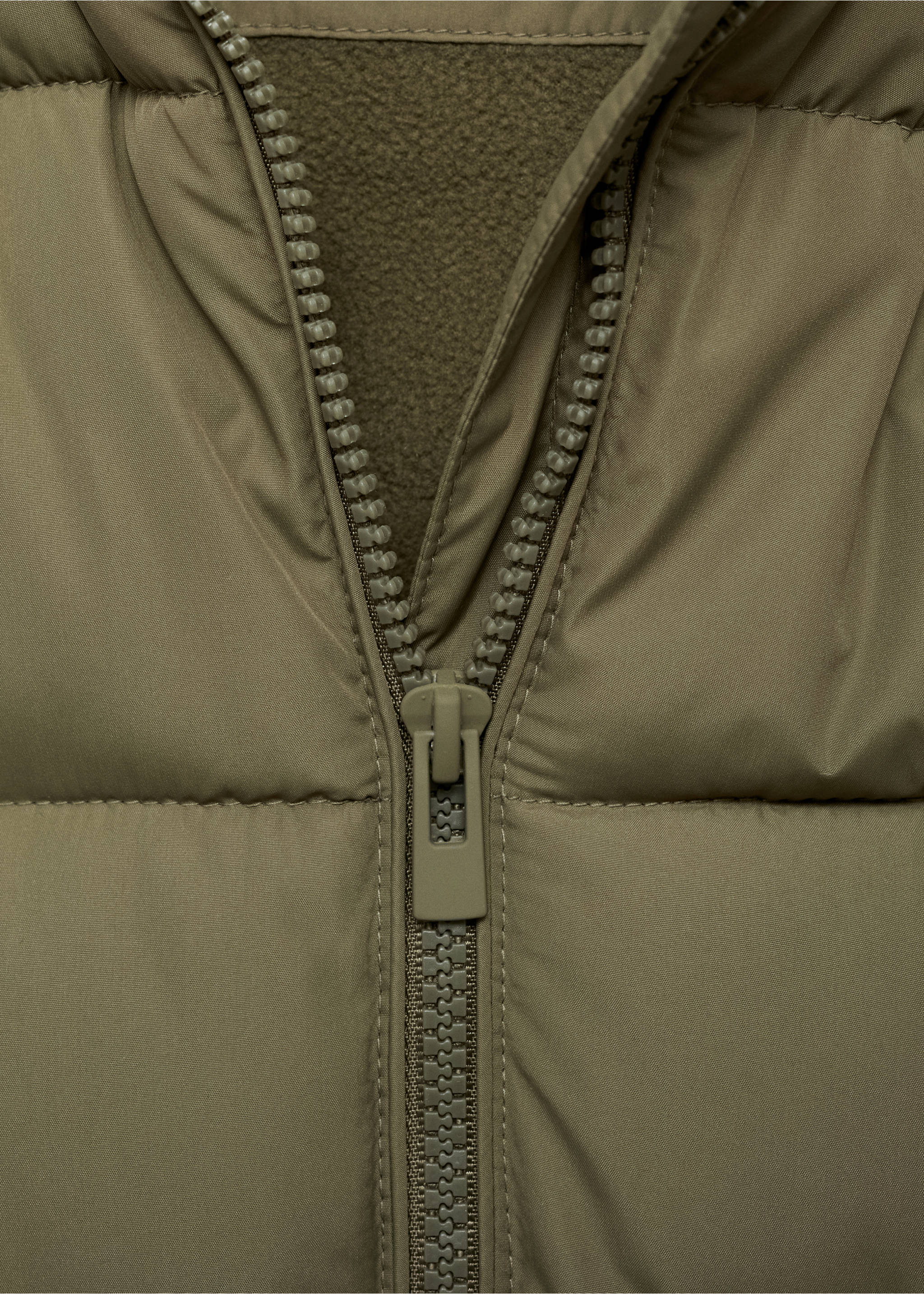 Chaleco acolchado largo - Detalle del artículo 0, Khaki. Ref: 77024438-00.