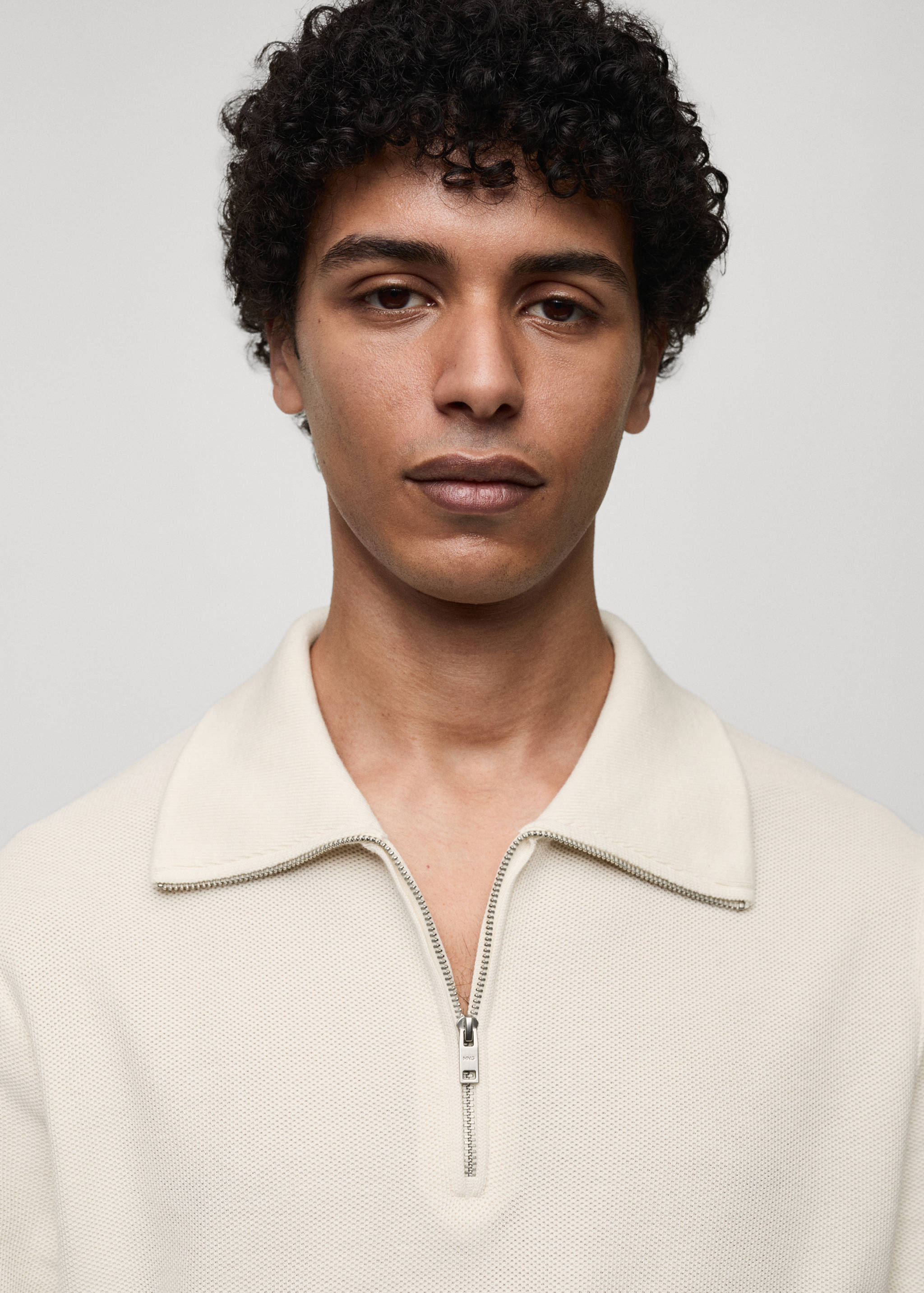 Sweater with polo-neck structure and zip - Details of the article 1