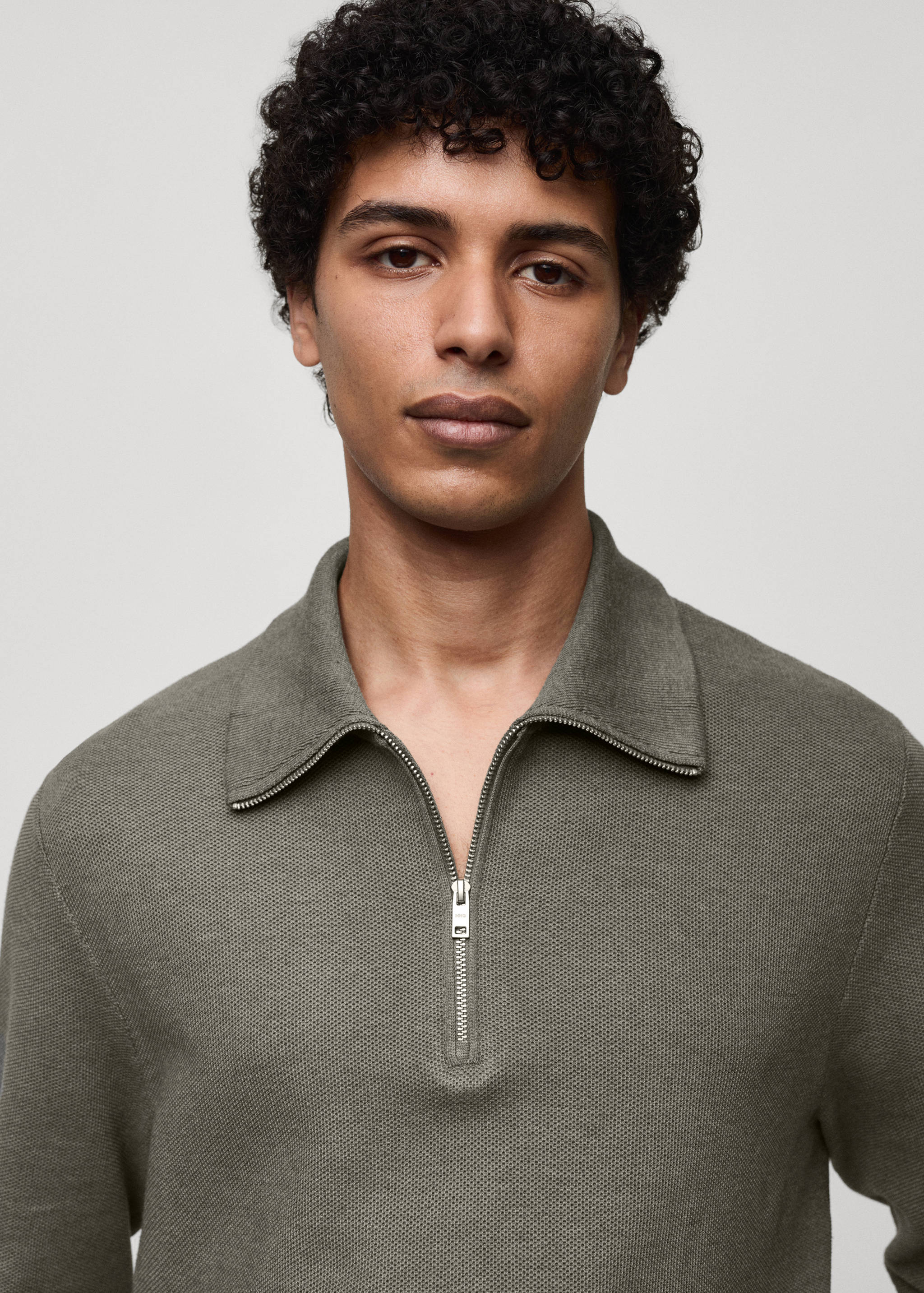 Sweater with polo-neck structure and zip - Details of the article 1