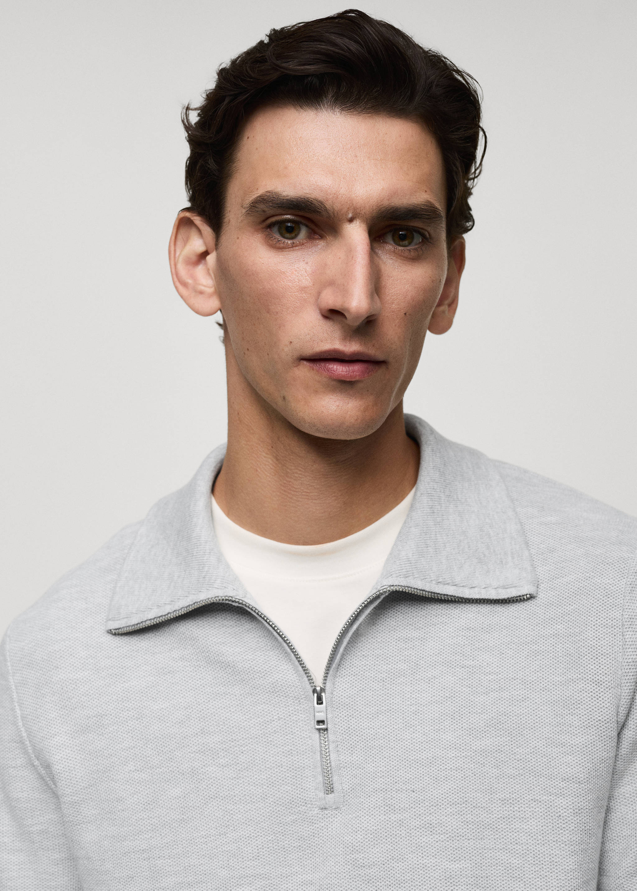 Sweater with polo-neck structure and zip - Details of the article 1