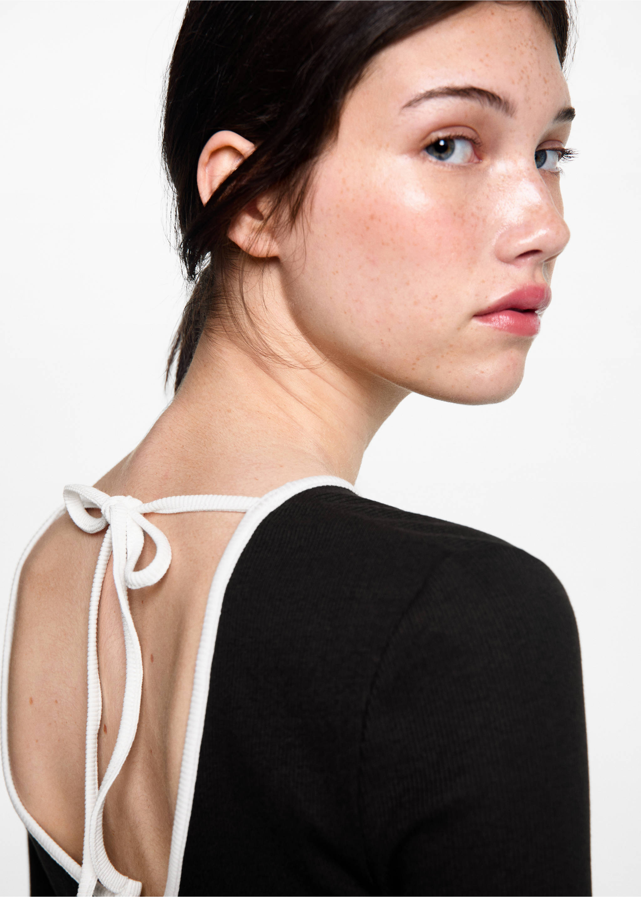 T-shirt jaspé - Détail de l'article 1, Noir. Ref: 77024450-00.