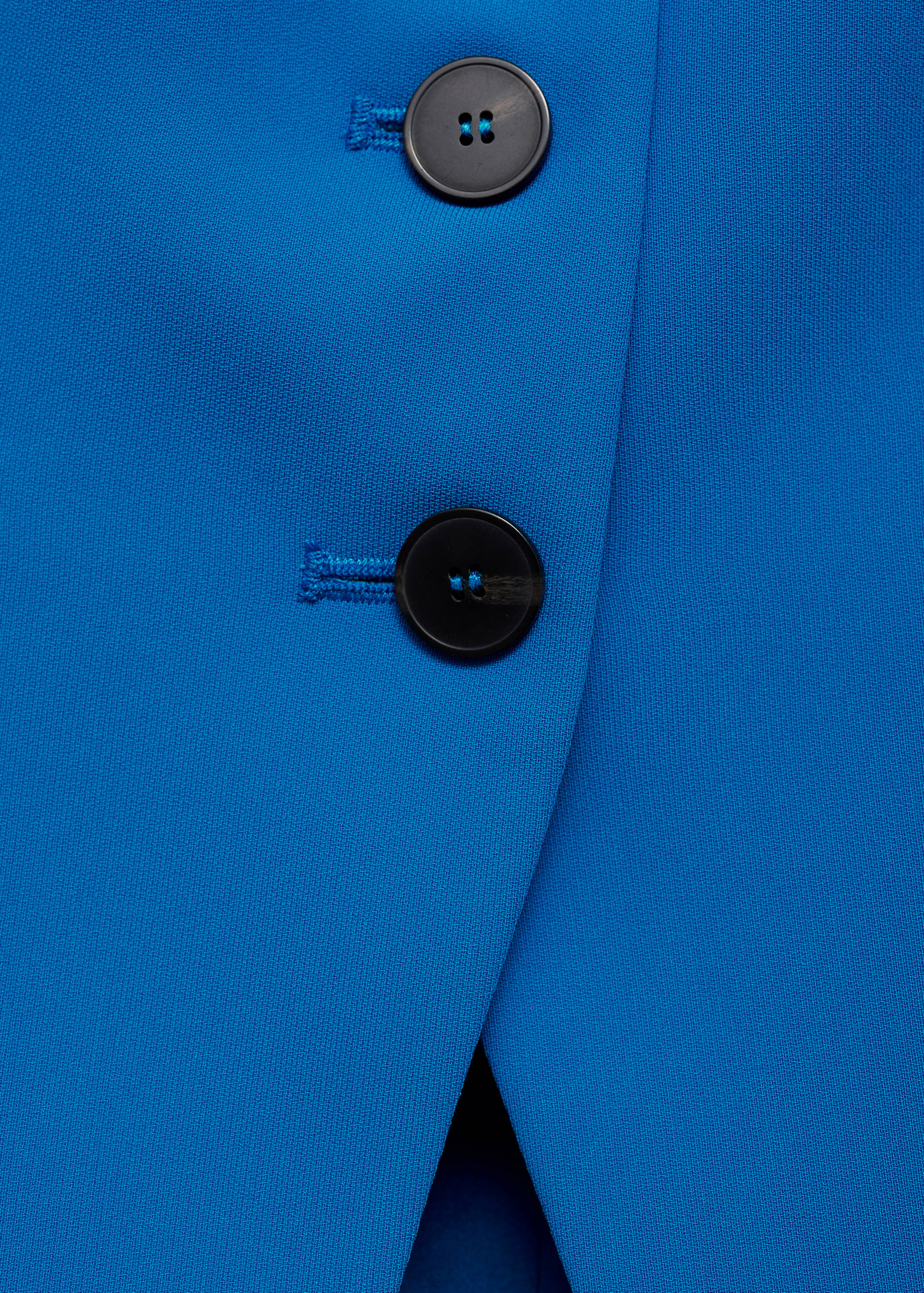 Halter-neck gilet with buttons - Details of the article 8