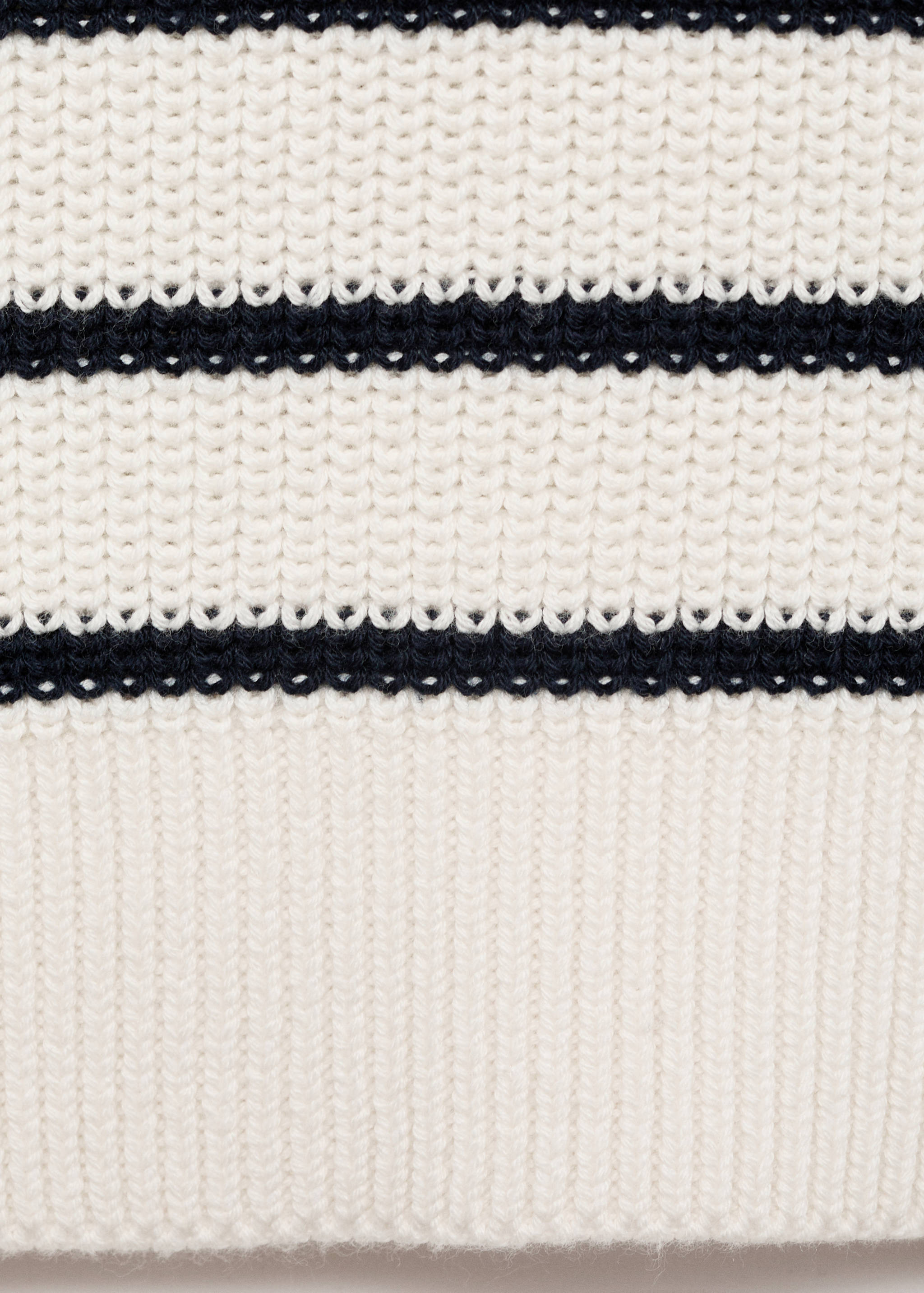 Striped knitted vest - Details of the article 0