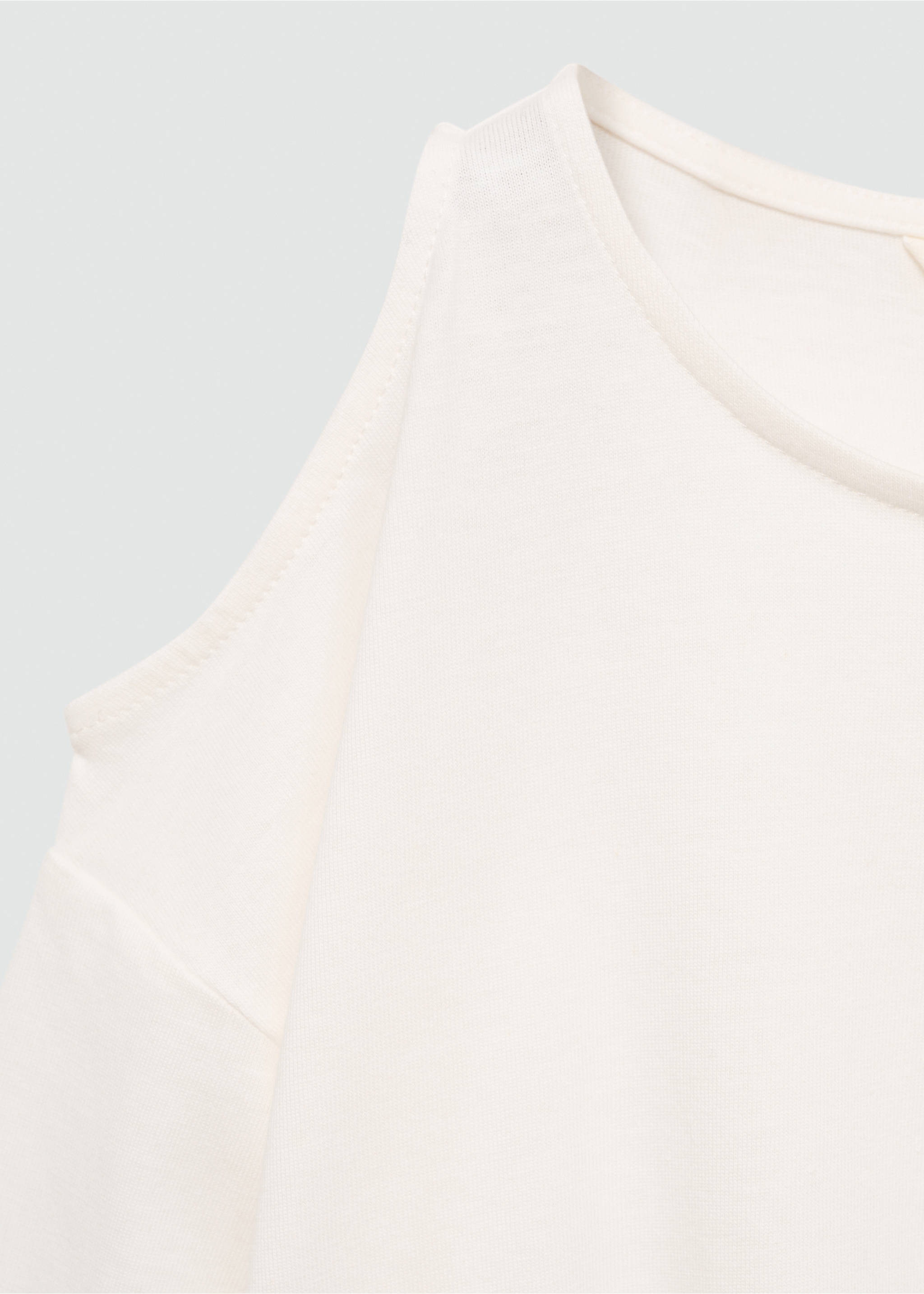 Long-sleeve t-shirt with cut-out - Details of the article 8, Off White. Ref: 77024775-00.
