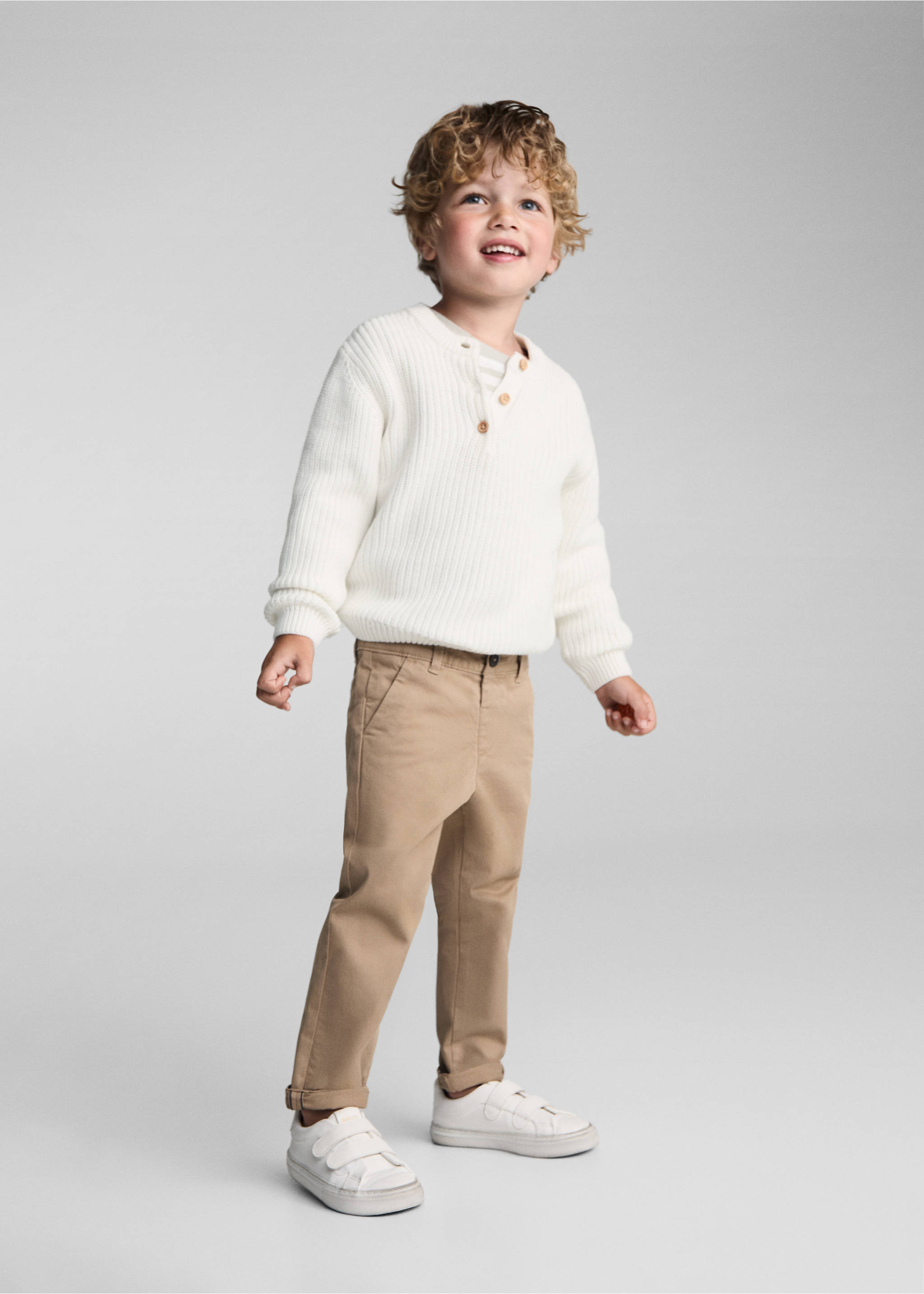 Buttoned collar knit sweater - General plane, Off White. Ref: 77024778-00.