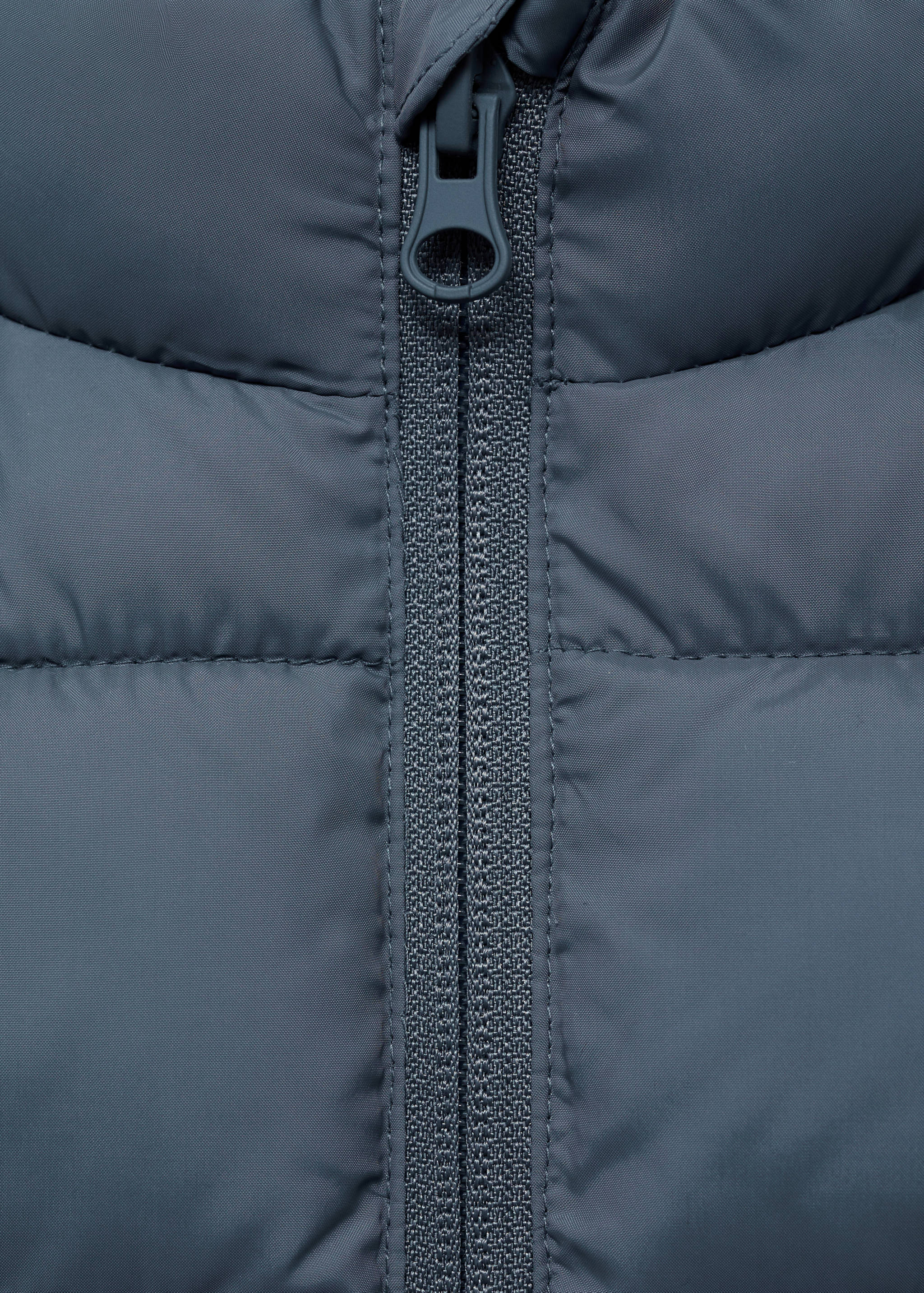 Quilted vest with pockets - Details of the article 8