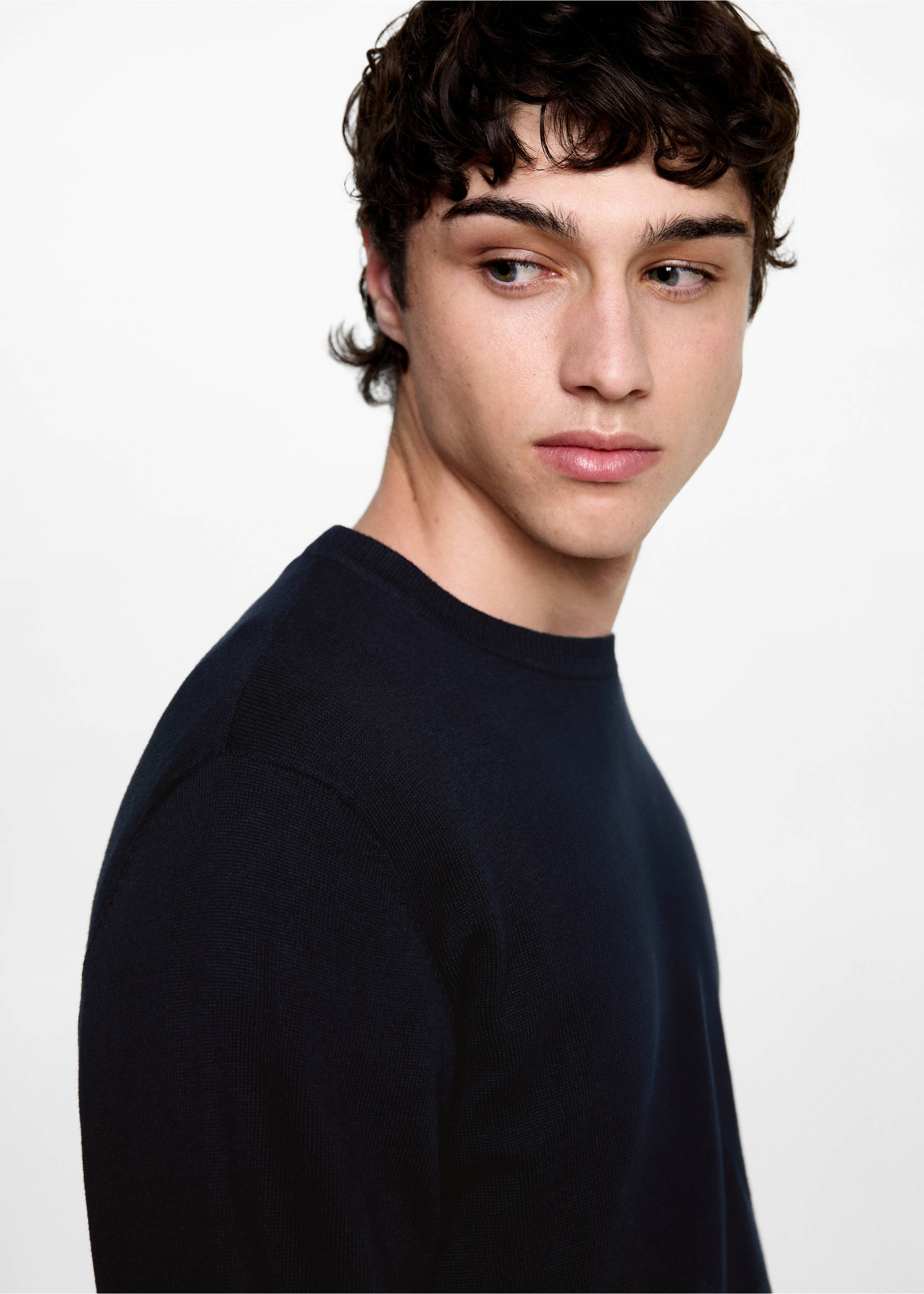 Round-neck knitted sweater - Details of the article 1, Dark Navy. Ref: 77025634-00.