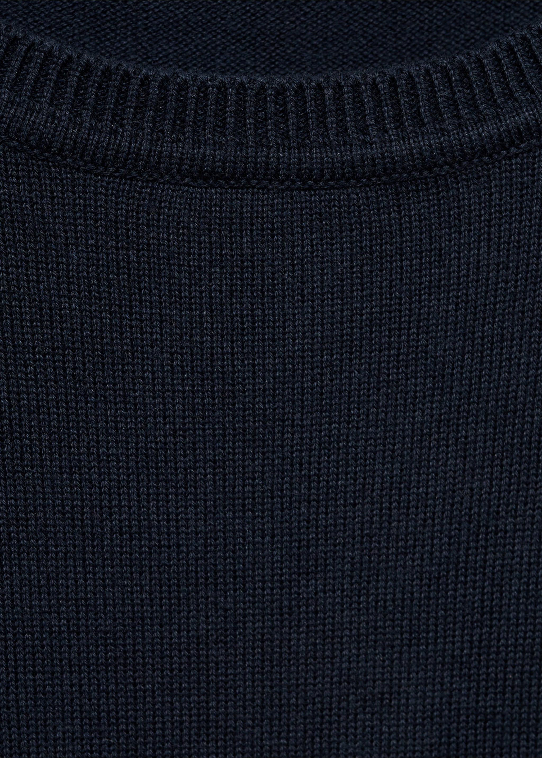 Round-neck knitted sweater - Details of the article 8, Dark Navy. Ref: 77025634-00.