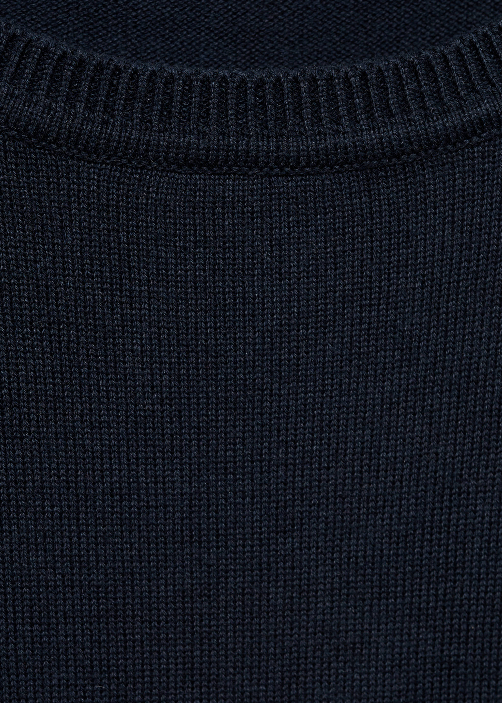 Round-neck knitted sweater - Details of the article 8