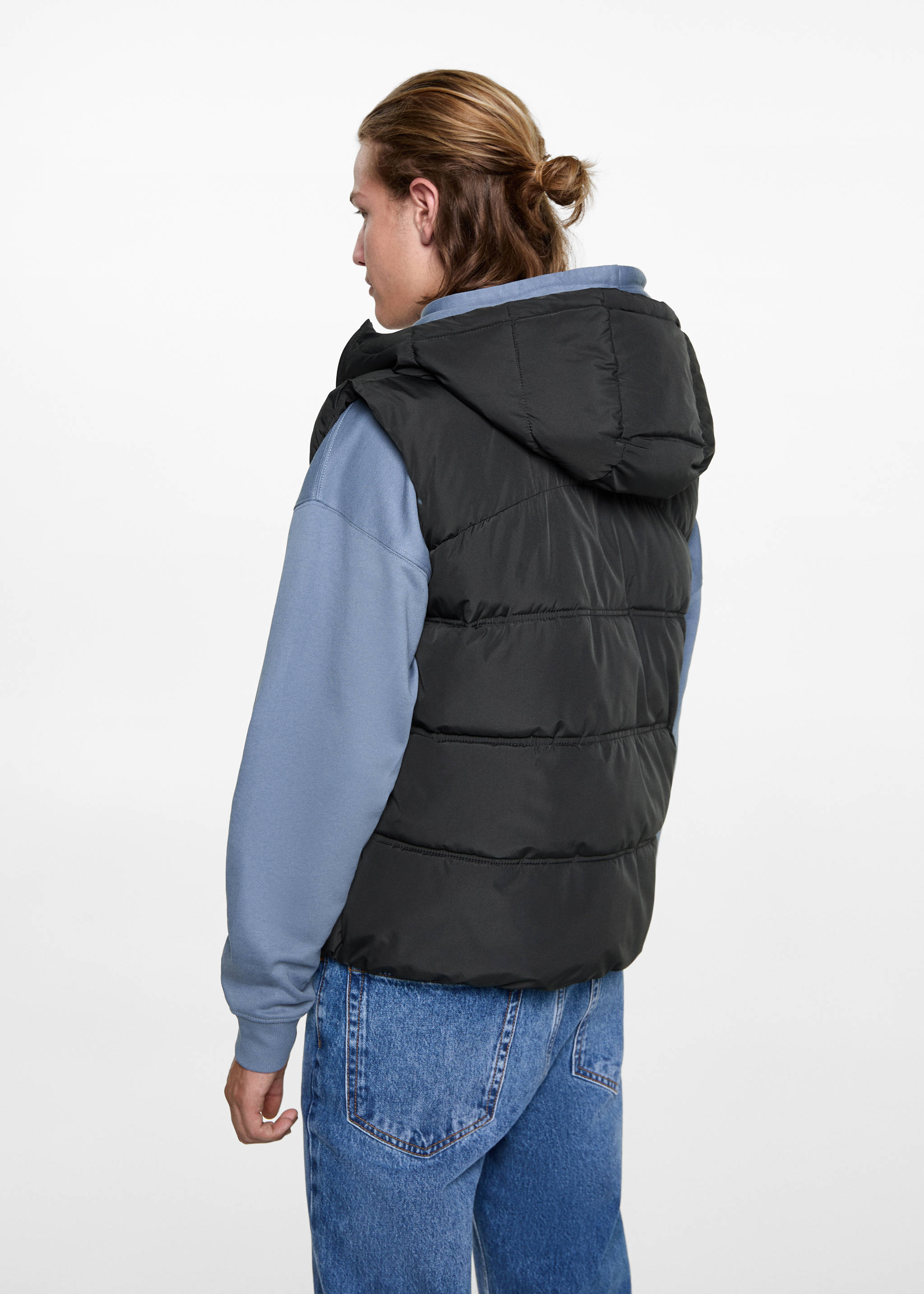 Steppweste mit Kapuze - Rückseite des Artikels