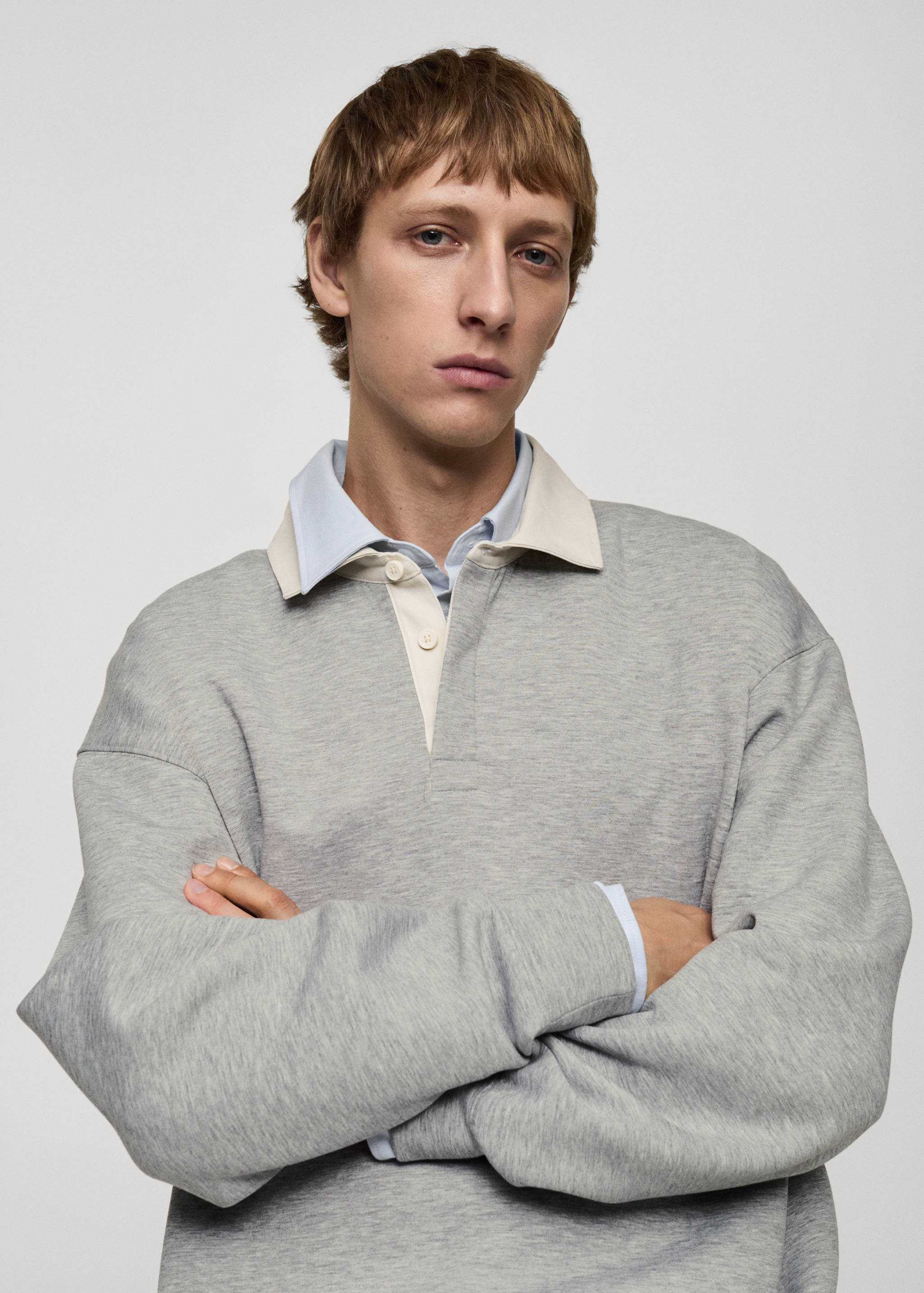 Laza vonaló, póló szabású melegítőfelső - A termék adatai 1