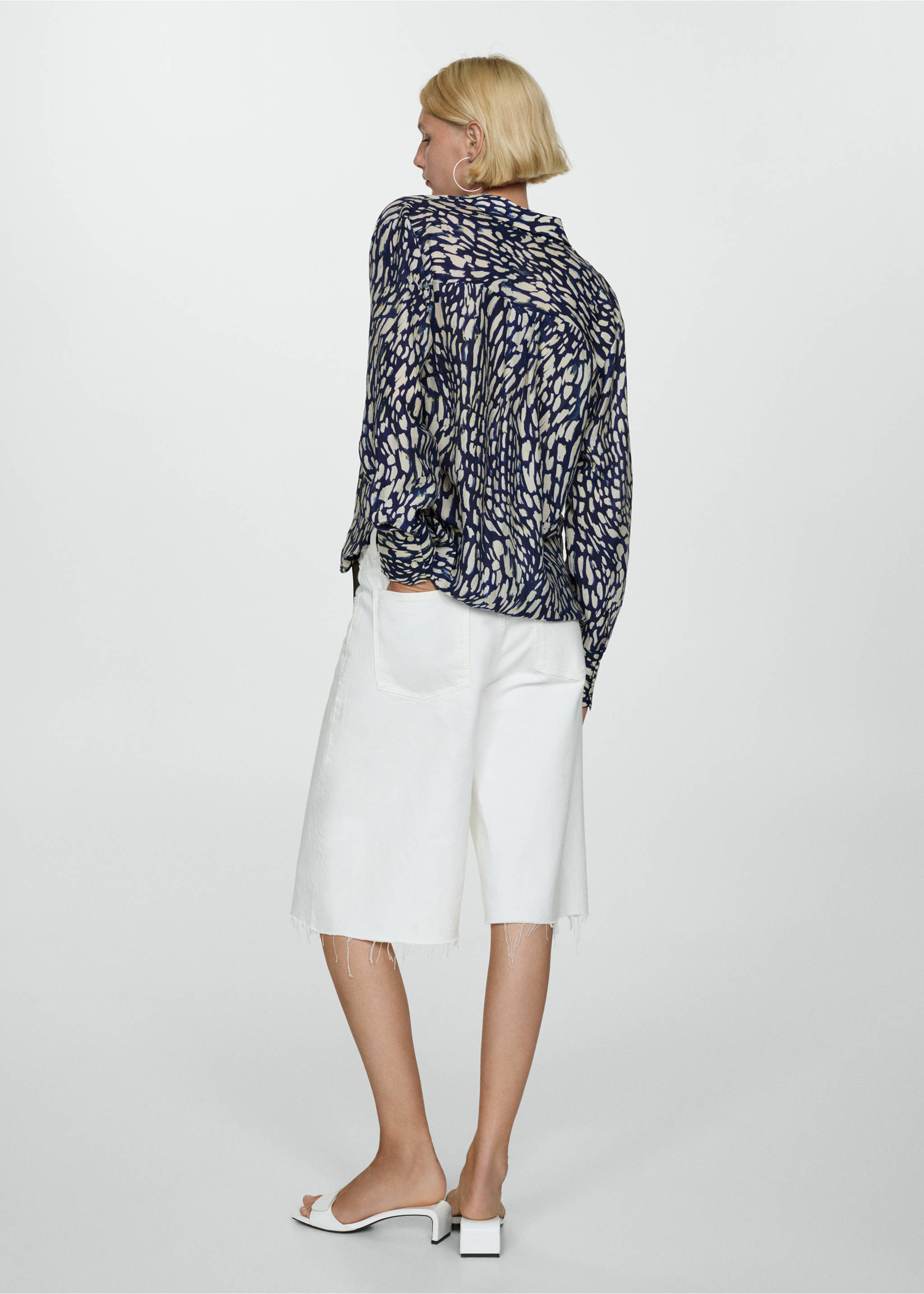 Gemustertes Lyocell-Hemd - Rückseite des Artikels, Blau. Ref: 77025646-00.