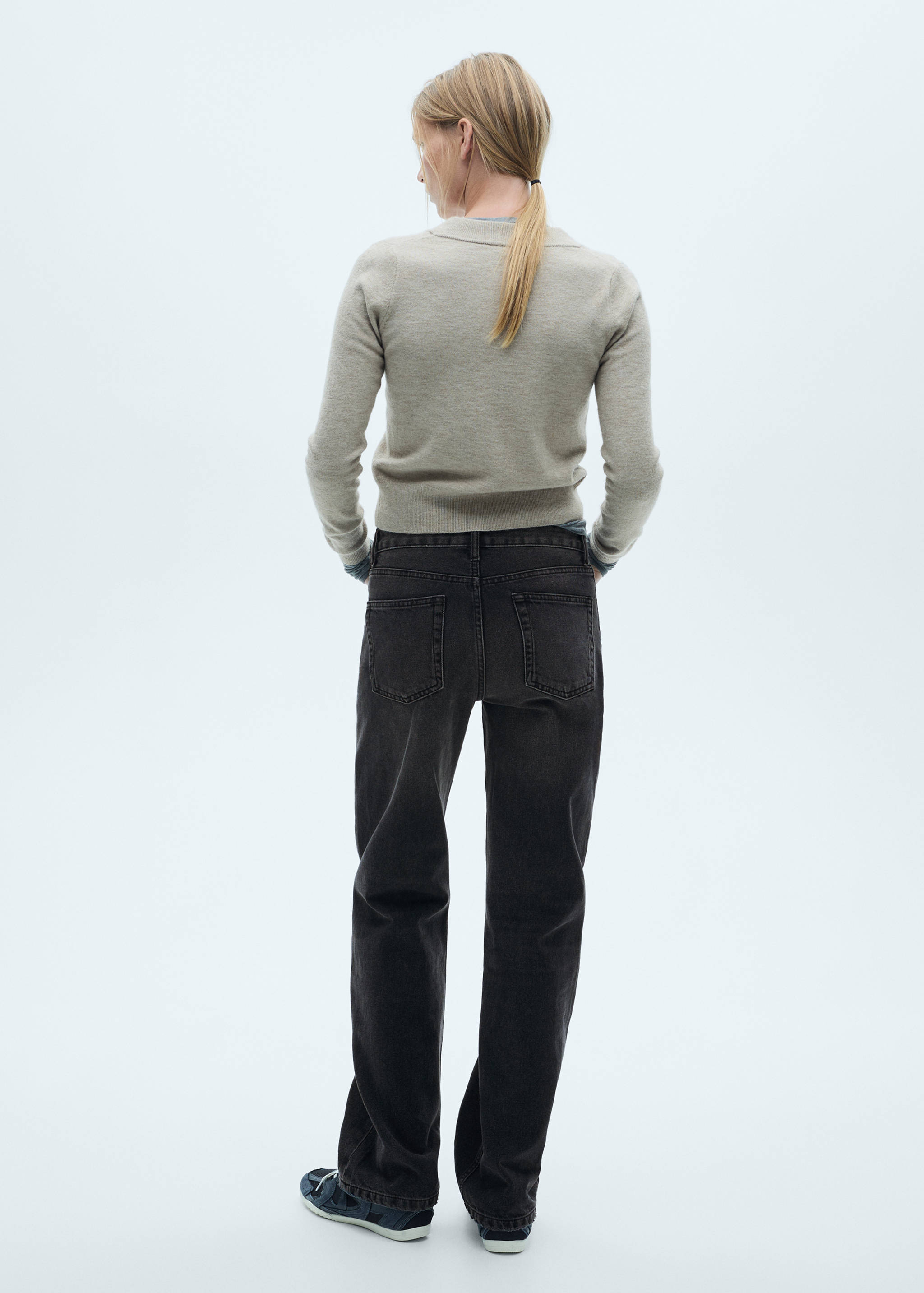 Mid-rise straight jeans - Reverse of the article