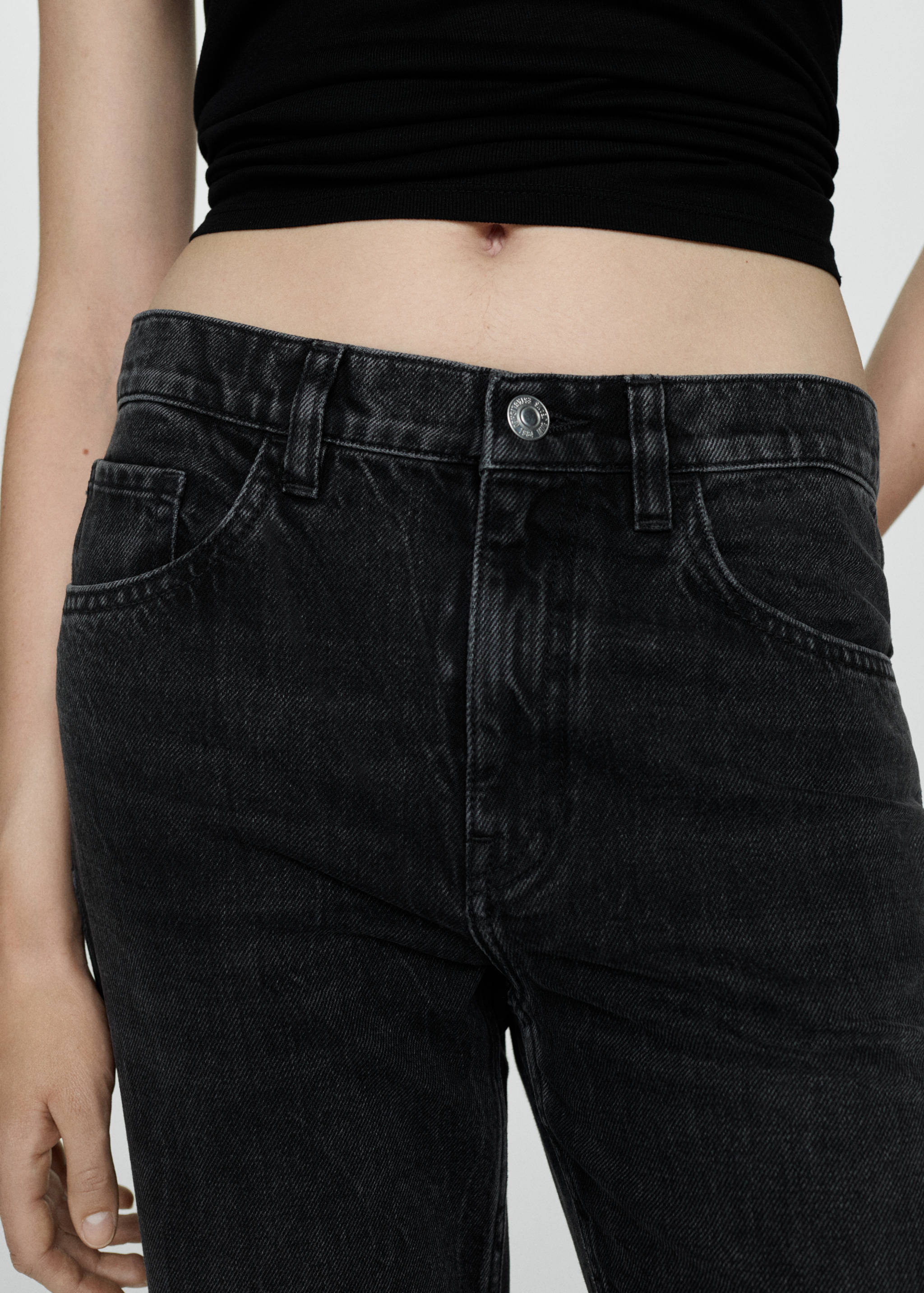 Turned-up straight jeans - Details of the article 6