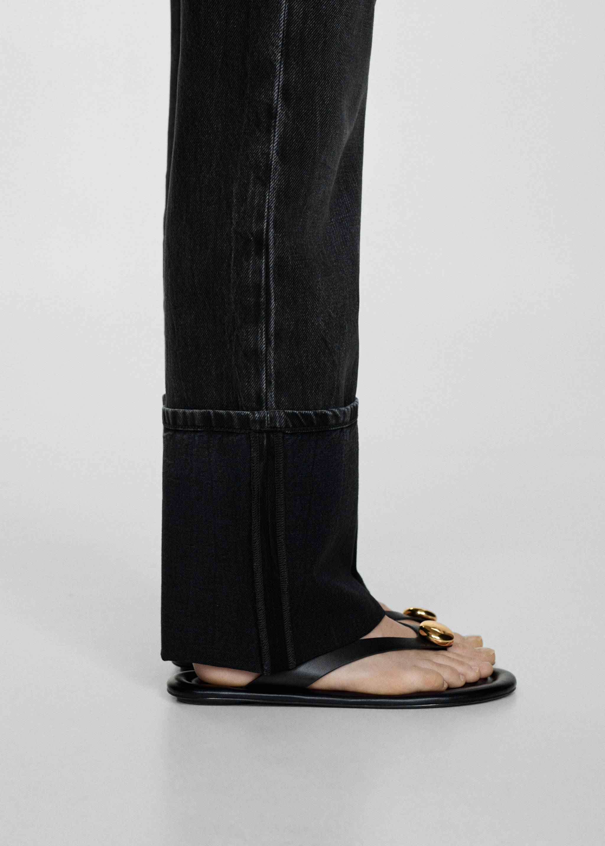 Turned-up straight jeans - Details of the article 2