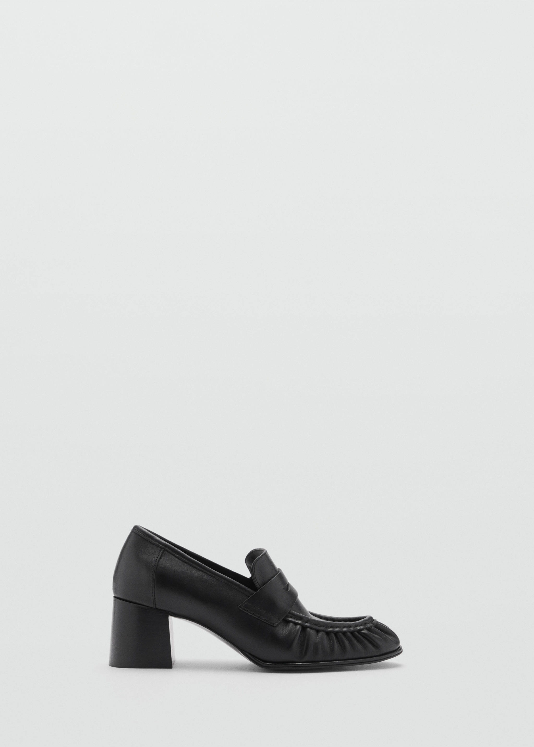 Heeled leather loafers with pleat detail - Article without model, Black. Ref: 77025665-00.