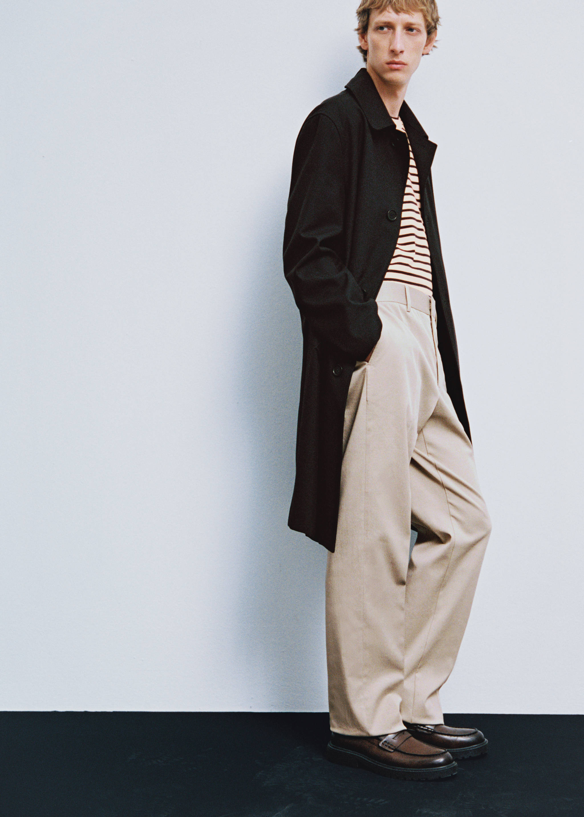 Regular-fit tencel cotton trousers - Details of the article 3, Medium Brown. Ref: 77025967-00.